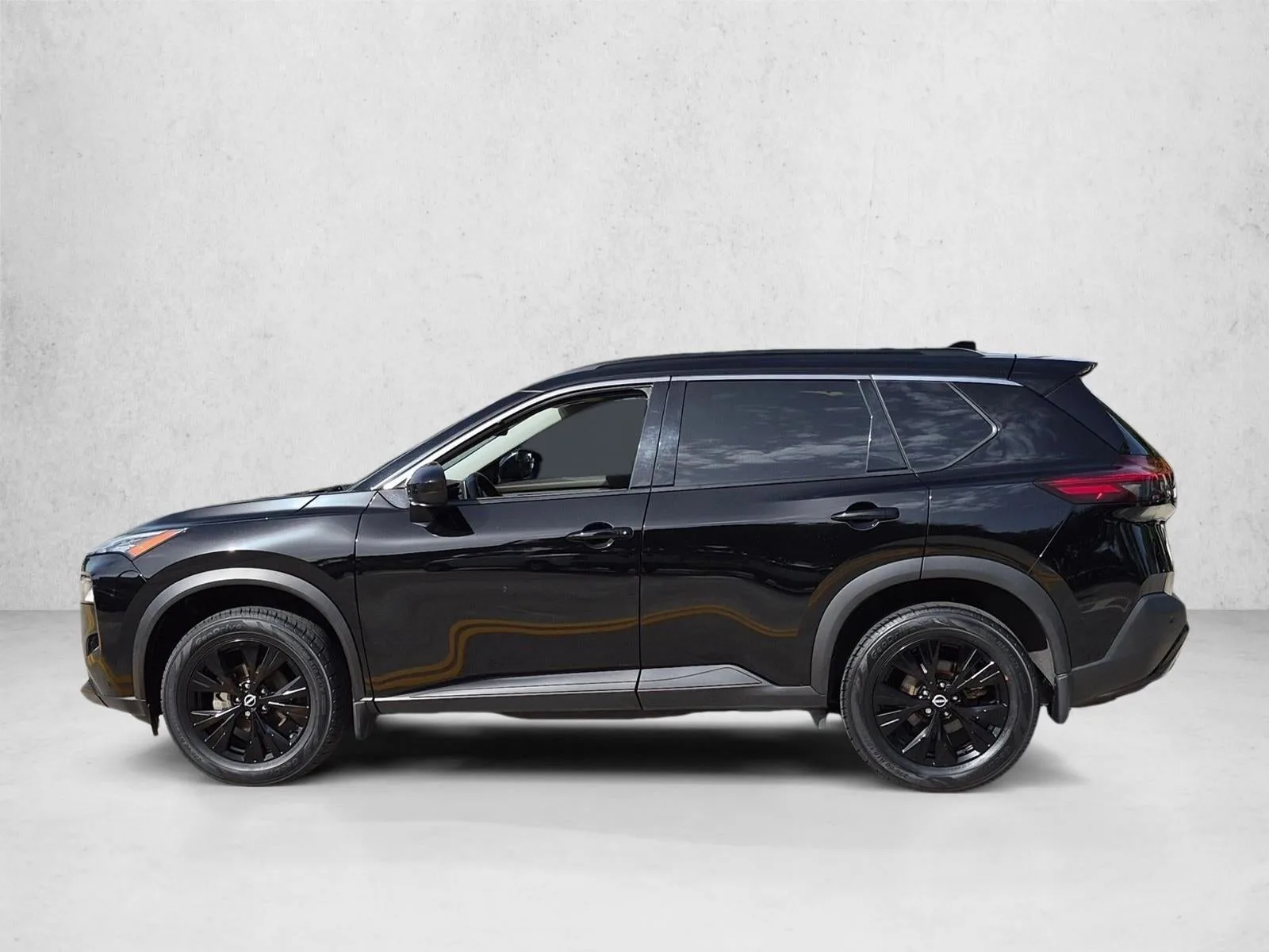 2023 Nissan Rogue AWD SV photo 9