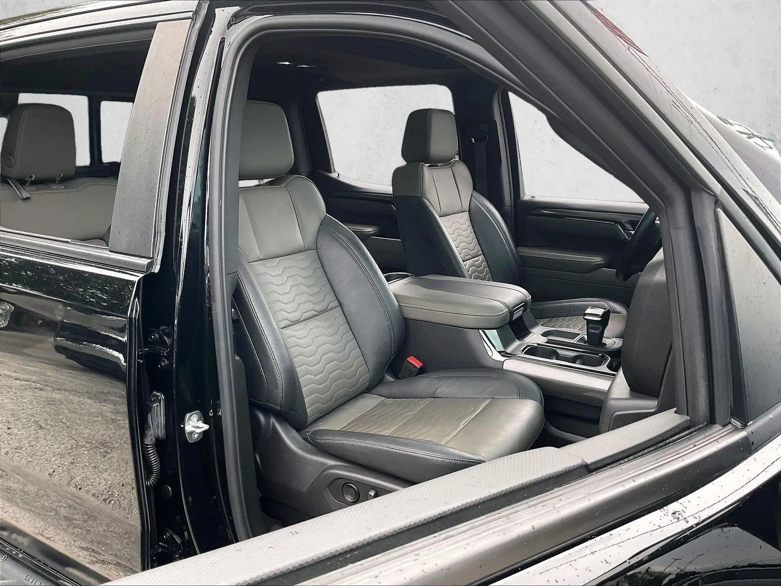 2024 Chevrolet Silverado 1500 ZR2 photo 9