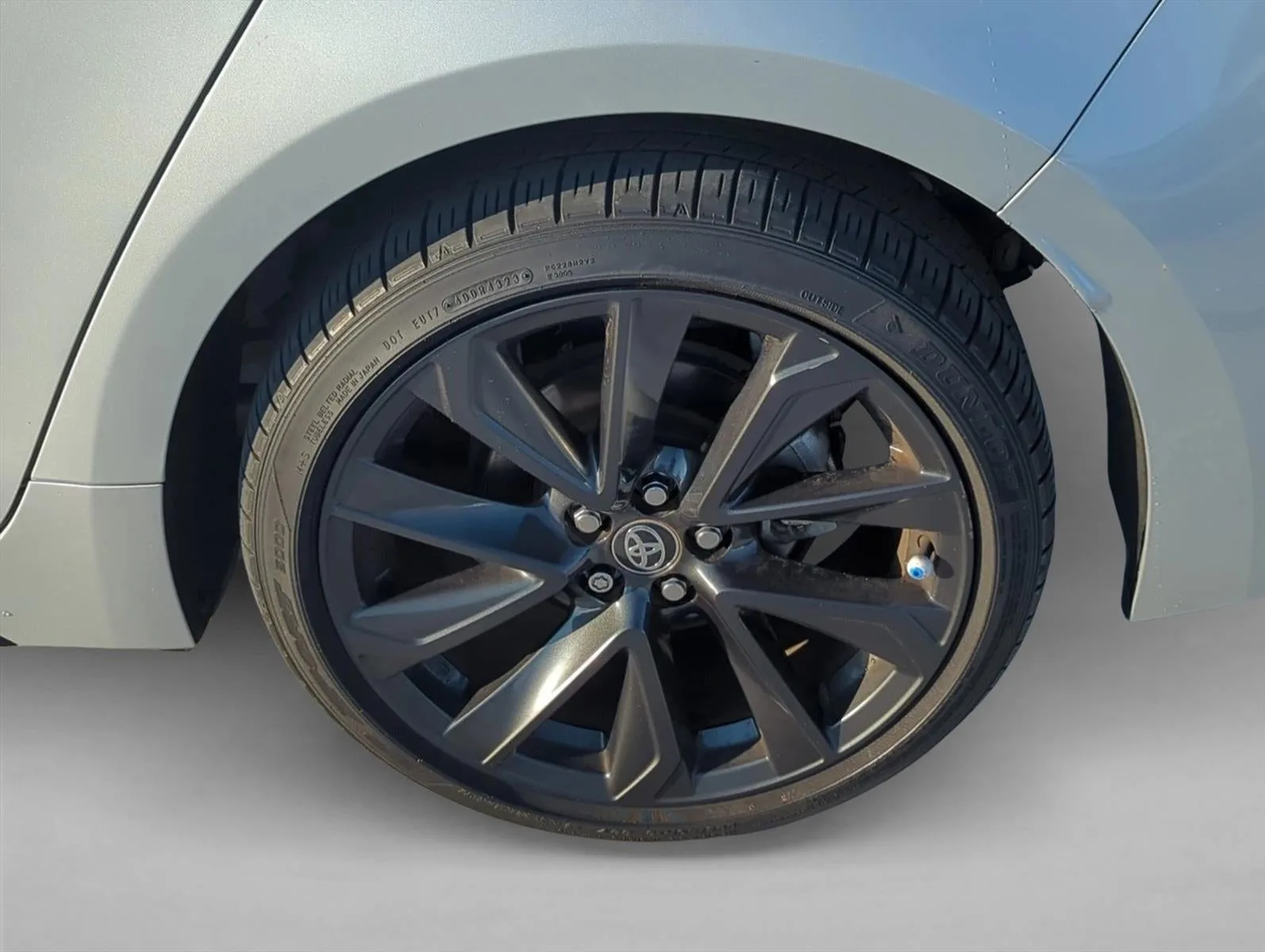 2024 Toyota Corolla SE CVT (Natl) photo 6