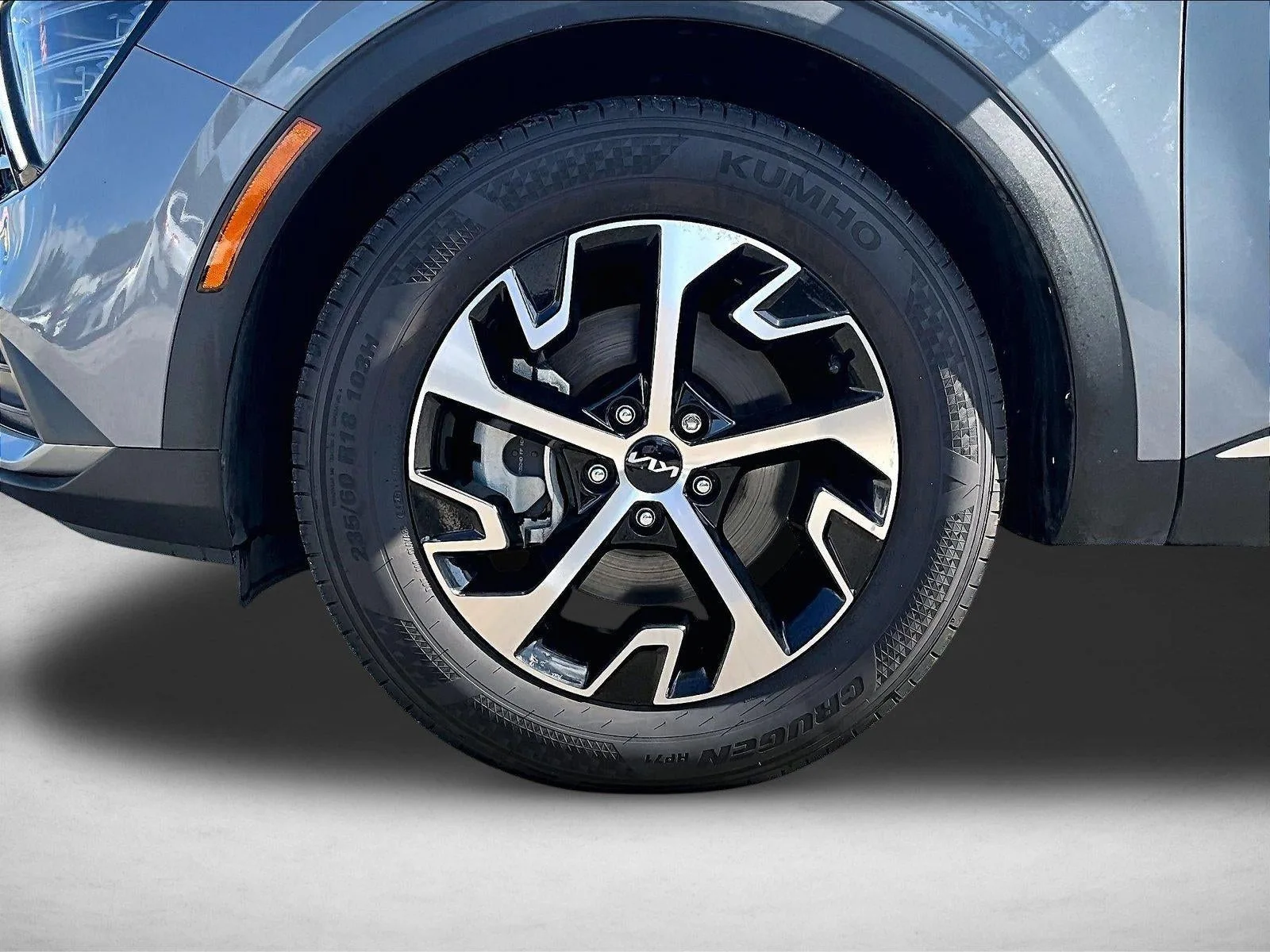 2025 Kia Sportage EX photo 10