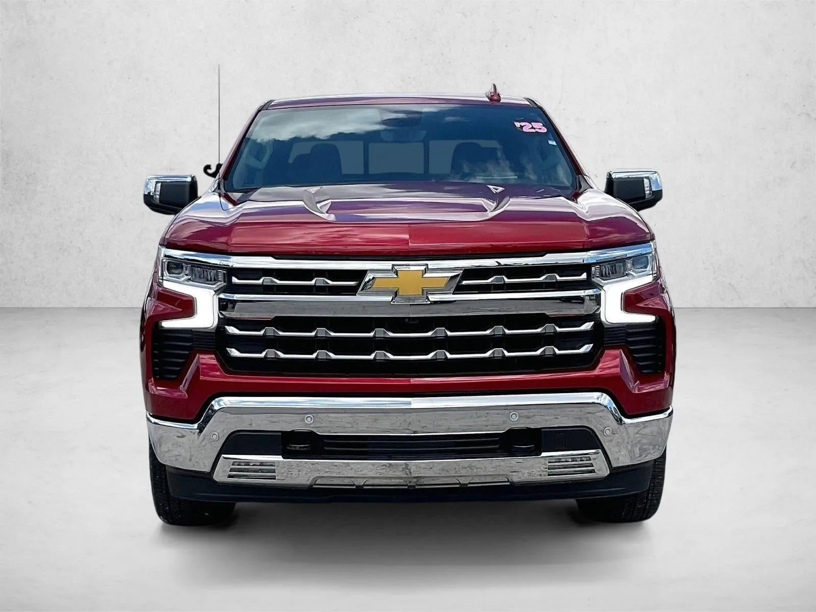 2025 Chevrolet Silverado 1500 LTZ photo 3