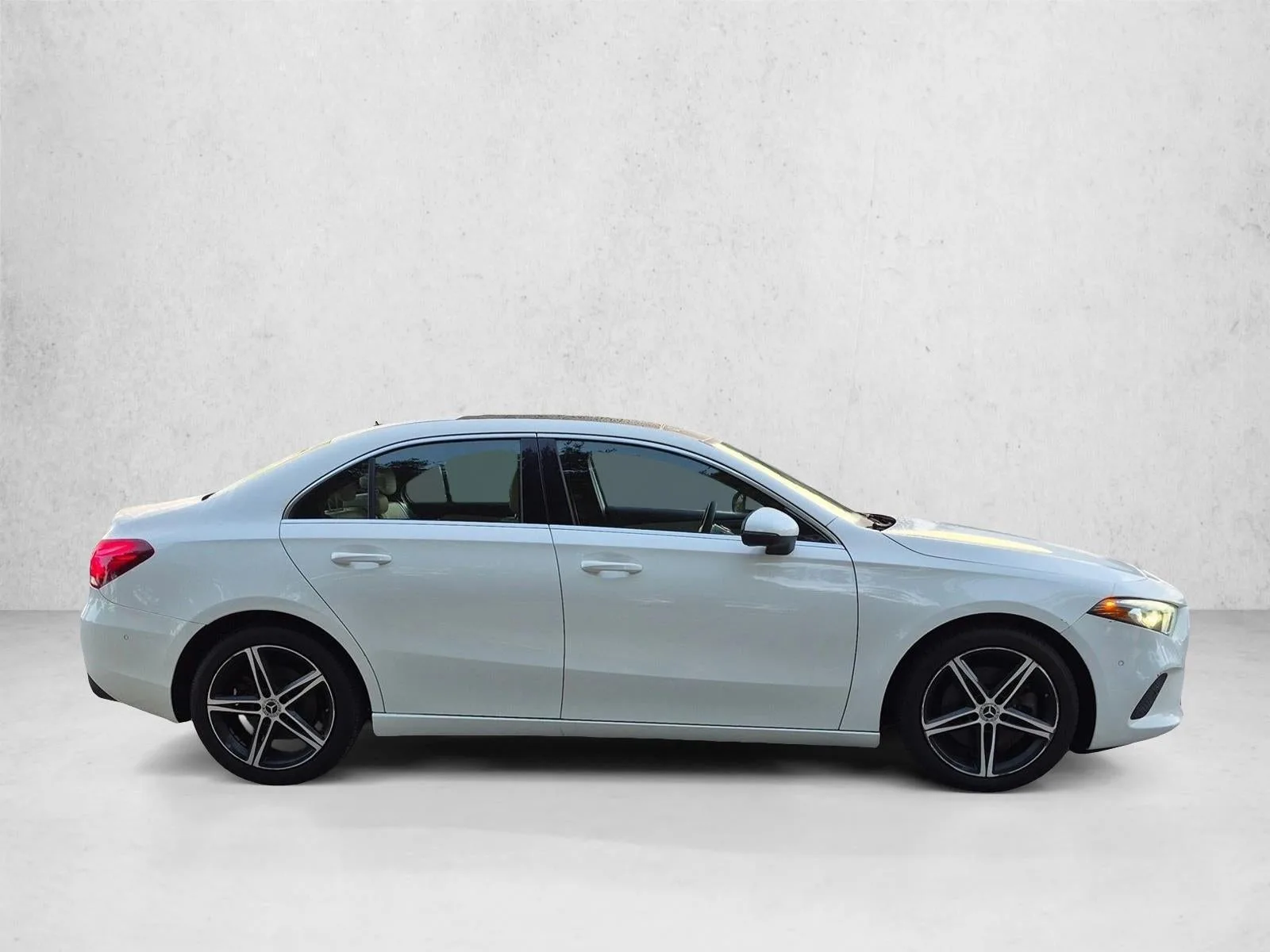 2019 Mercedes-Benz A-Class A 220 Sedan photo 3