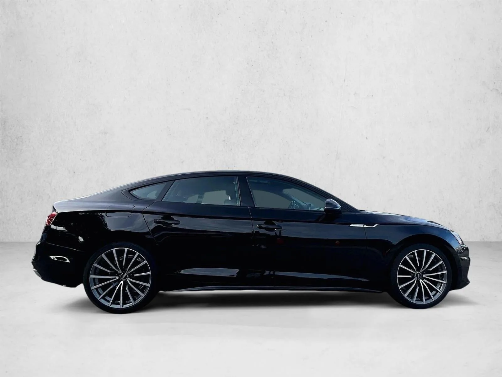 2022 Audi A5 Sportback Premium Plus 40 TFSI quattro S tronic photo 5