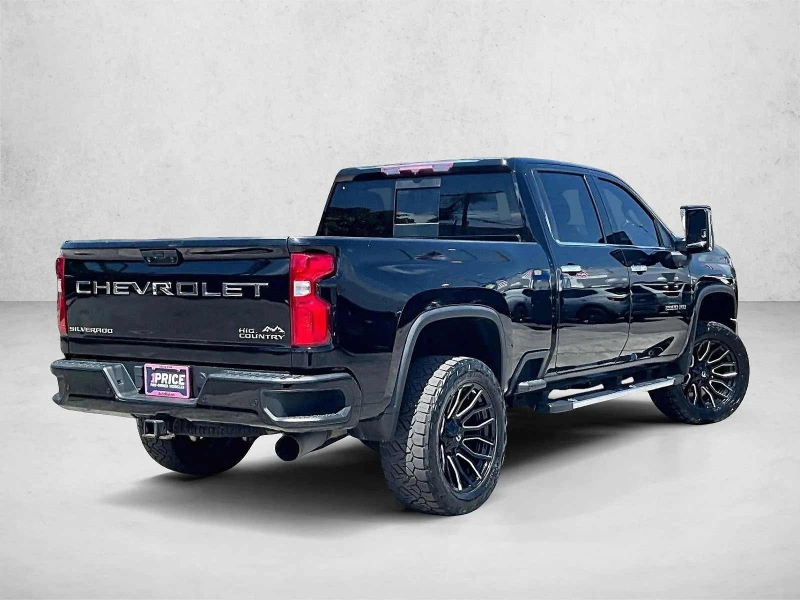 2022 Chevrolet Silverado 2500 HD High Country photo 2