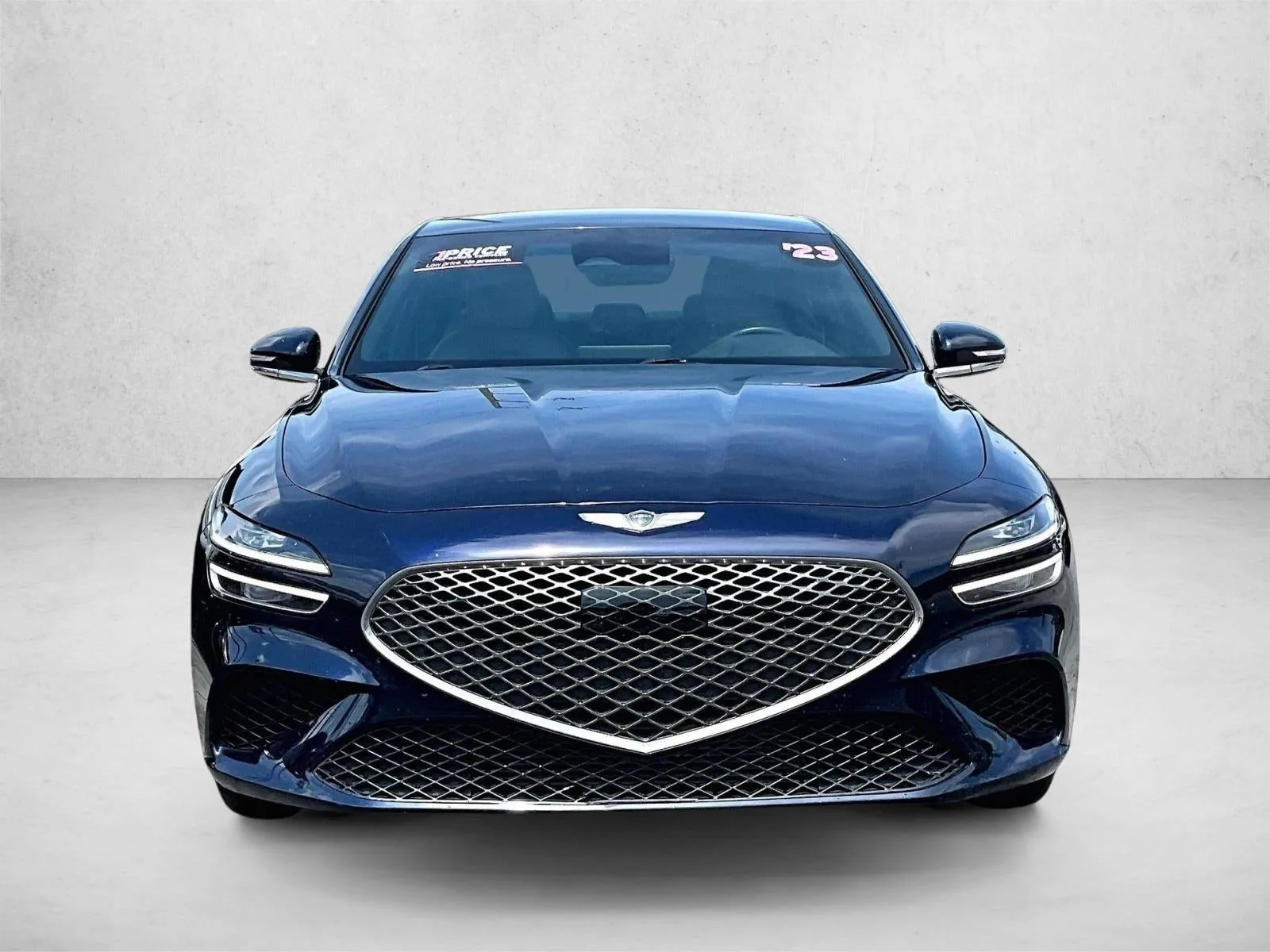 2023 Genesis G70 2.0T photo 3