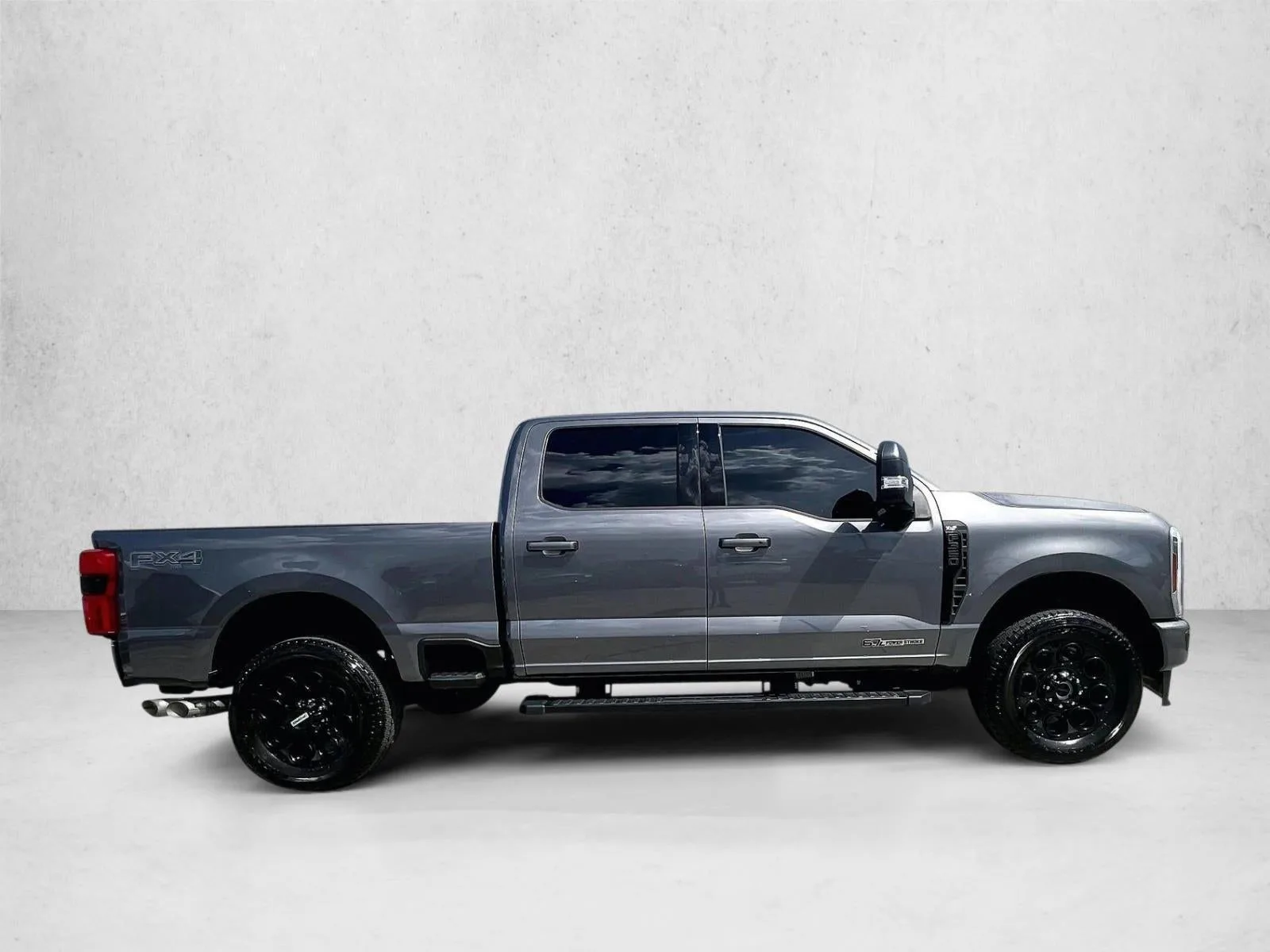 2024 Ford F-350 XLT photo 5