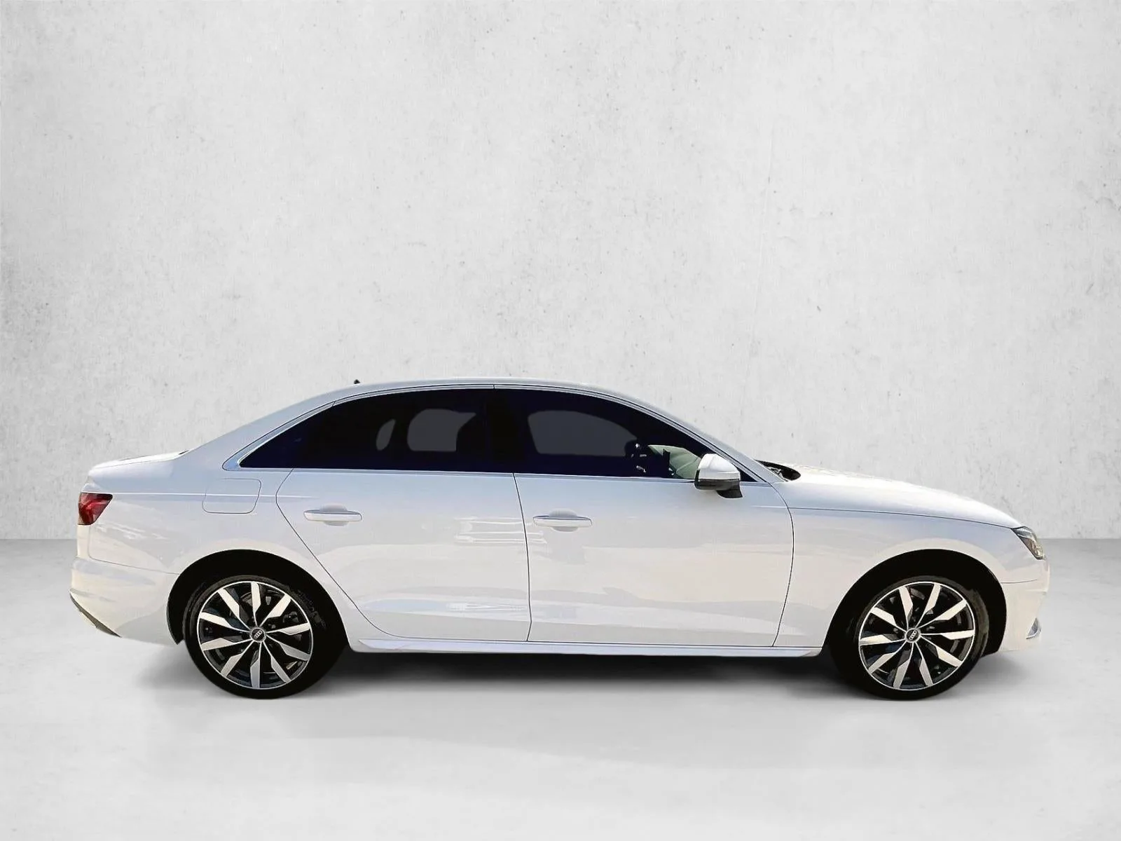2021 Audi A4 Sedan Premium 40 TFSI quattro photo 4