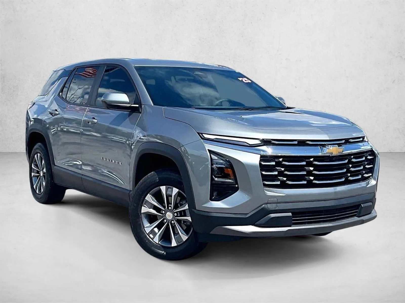 2025 Chevrolet Equinox LT photo 12