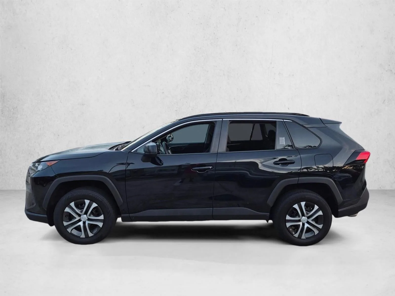 2021 Toyota RAV4 LE AWD (Natl) photo 8