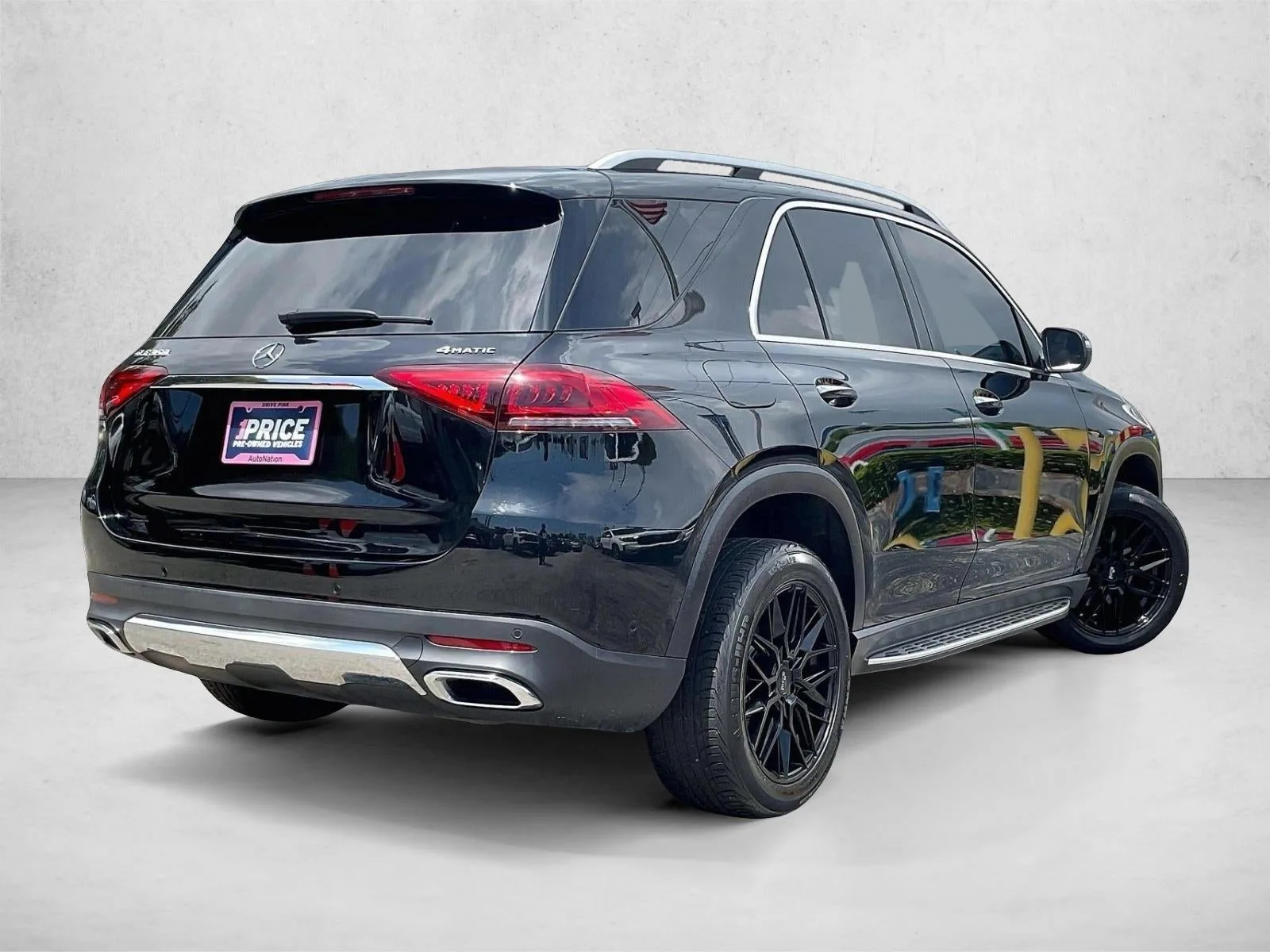 2020 Mercedes-Benz GLE 350 4MATIC® photo 2