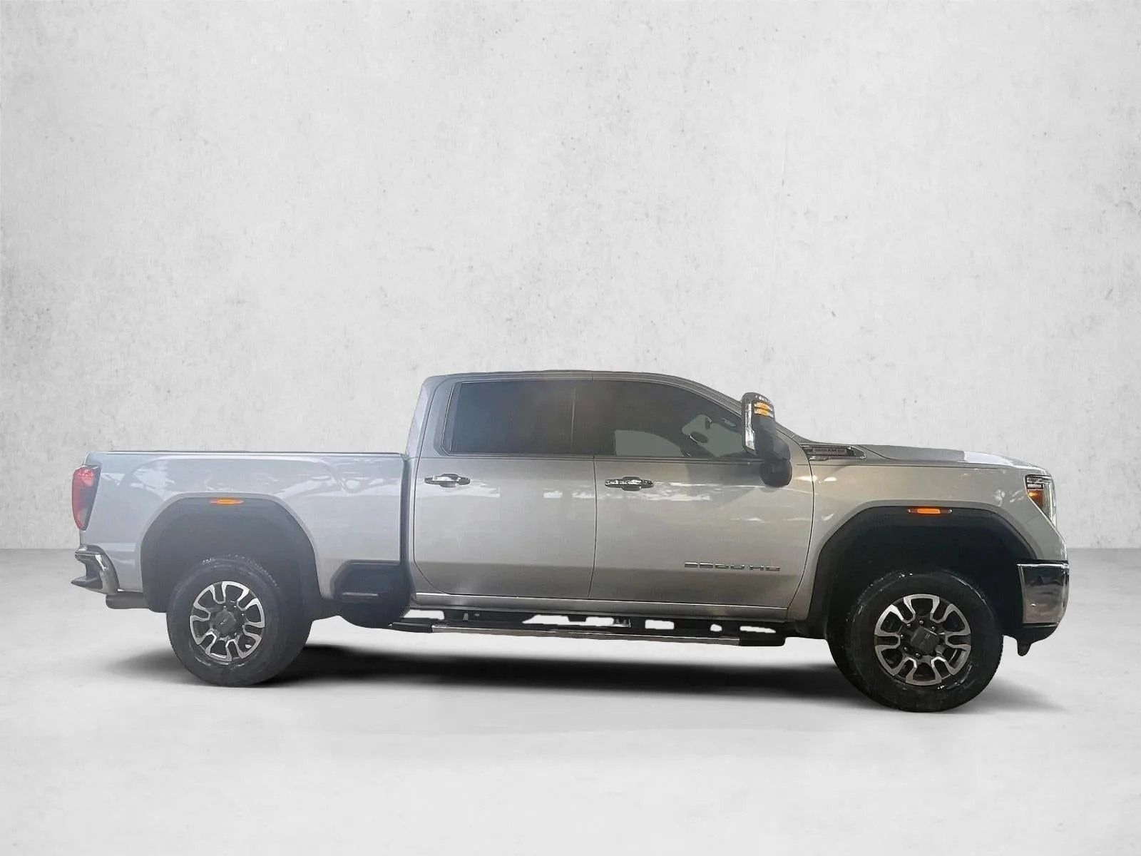2022 GMC Sierra 2500 HD SLT photo 5