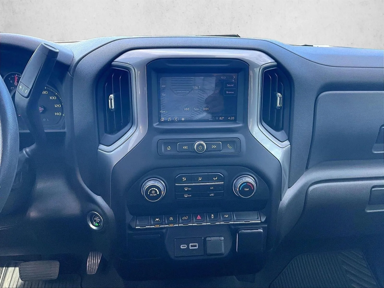 2022 Chevrolet Silverado 1500 Custom photo 8