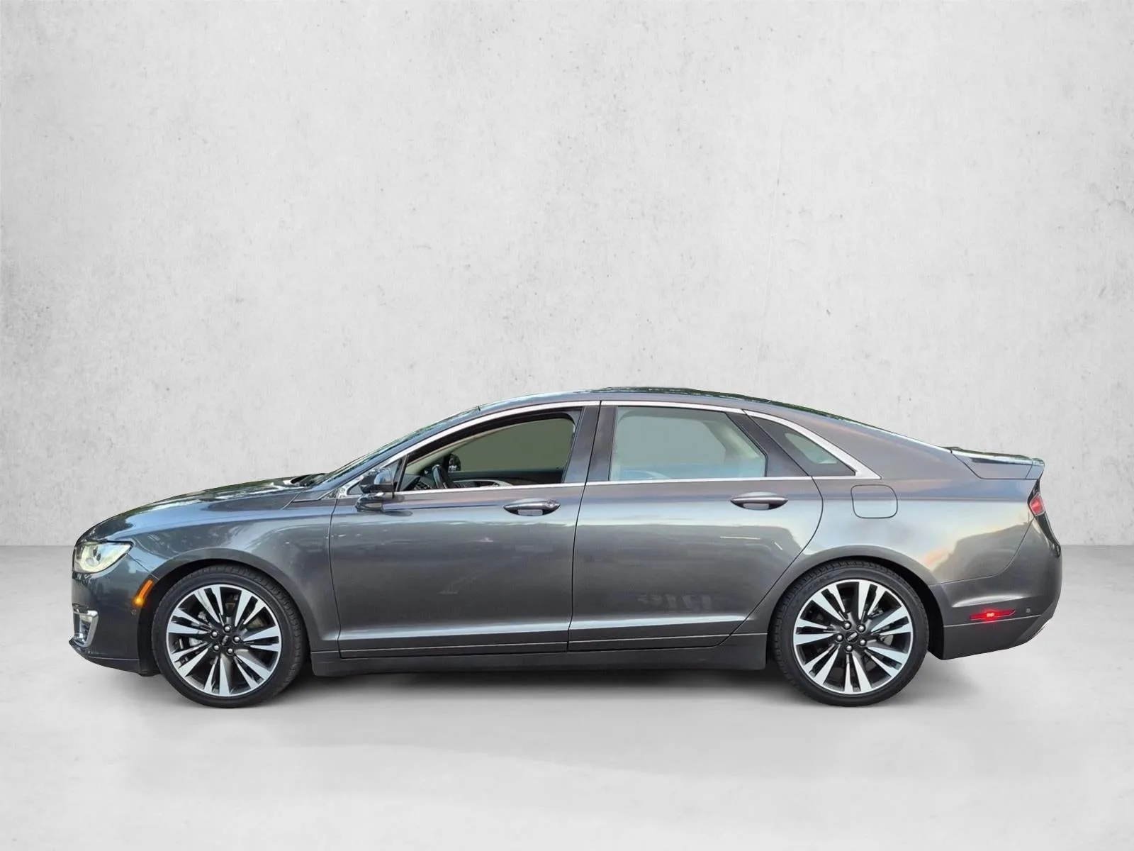 2020 Lincoln MKZ Hybrid Reserve FWD photo 8