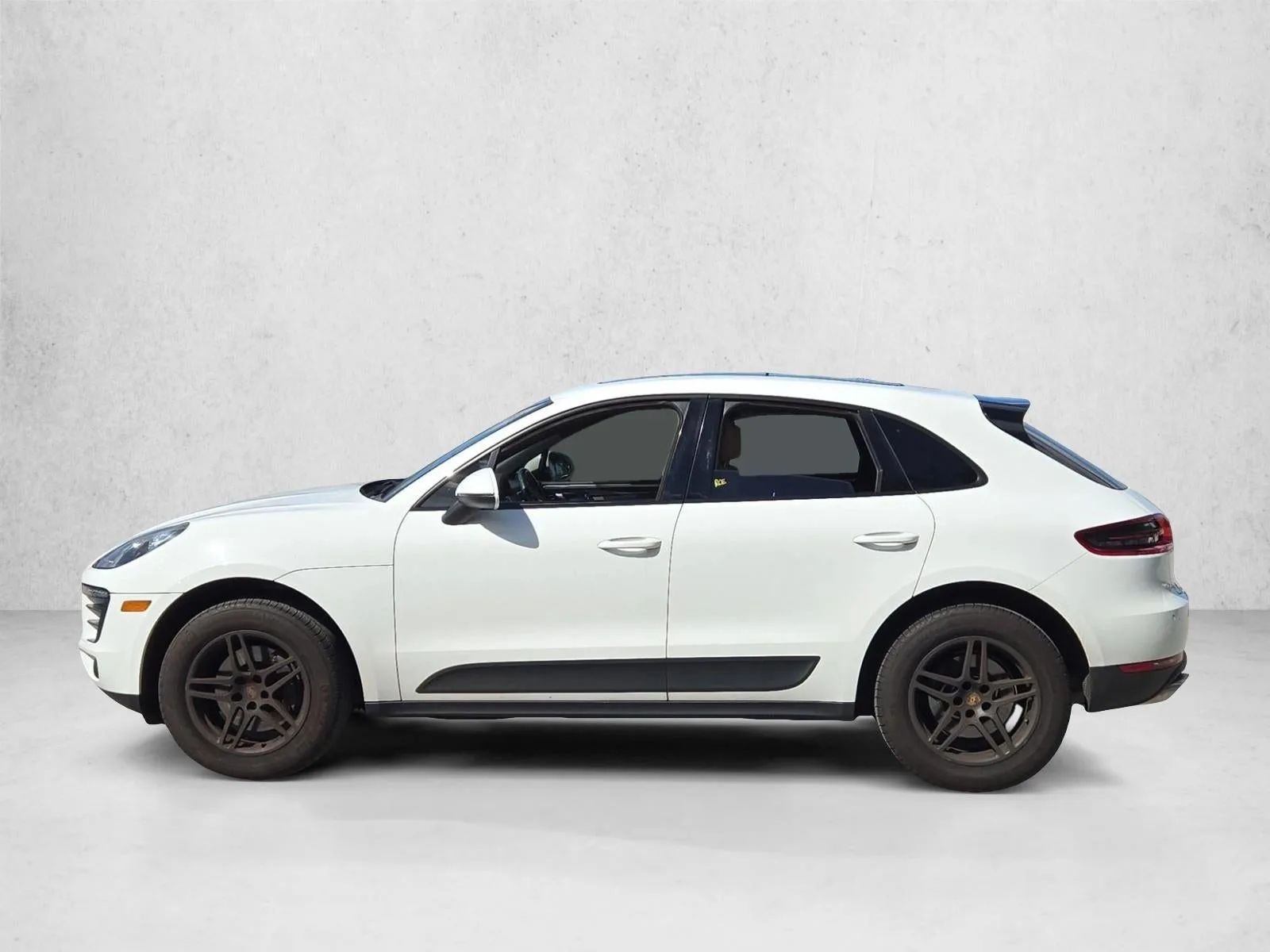 2018 Porsche Macan AWD photo 8