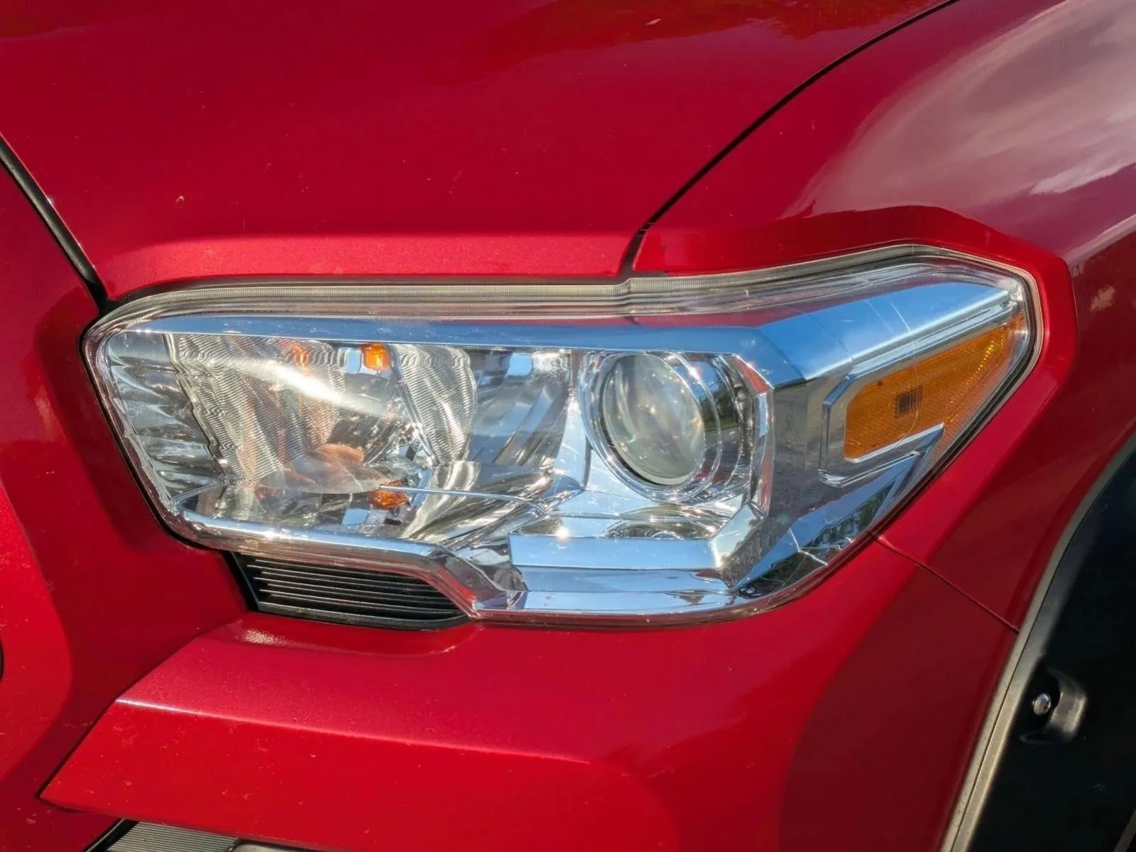 2019 Toyota Tacoma 2WD 2WD SR Access Cab 6' Bed I4 AT (GS) photo 9