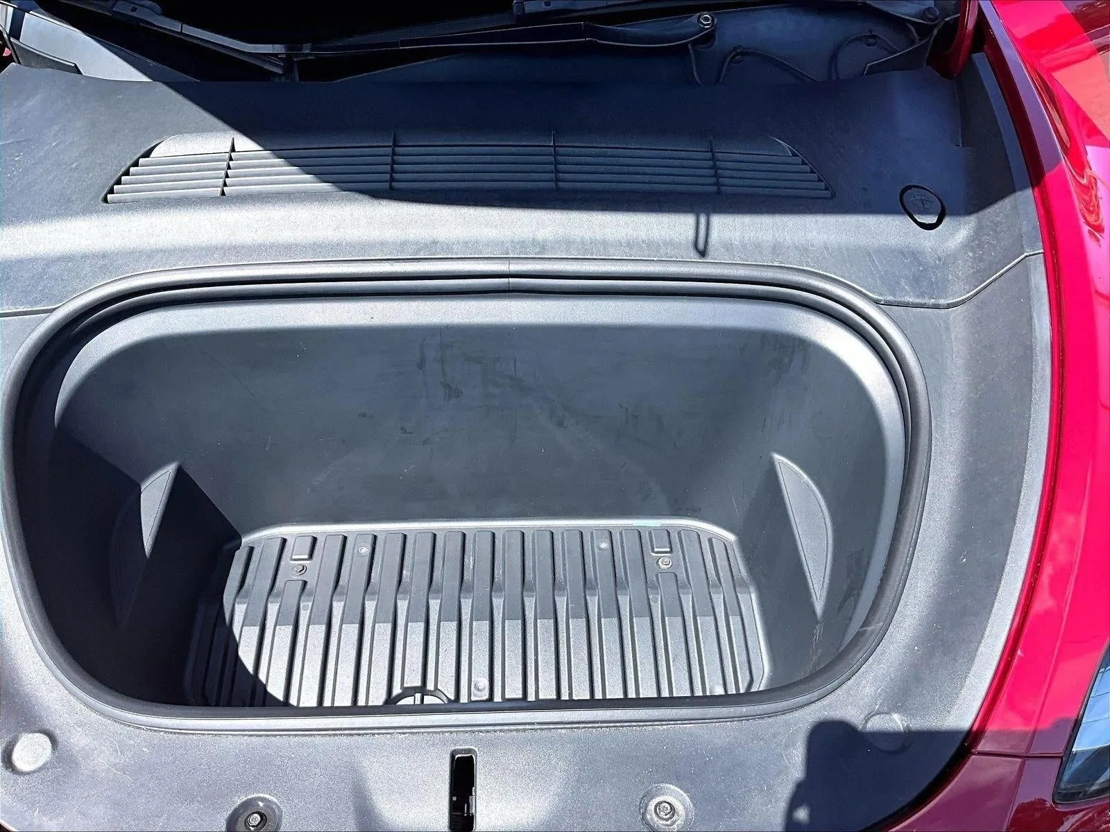 2022 Tesla Model Y Long Range Dual Motor All-Wheel Drive photo 11