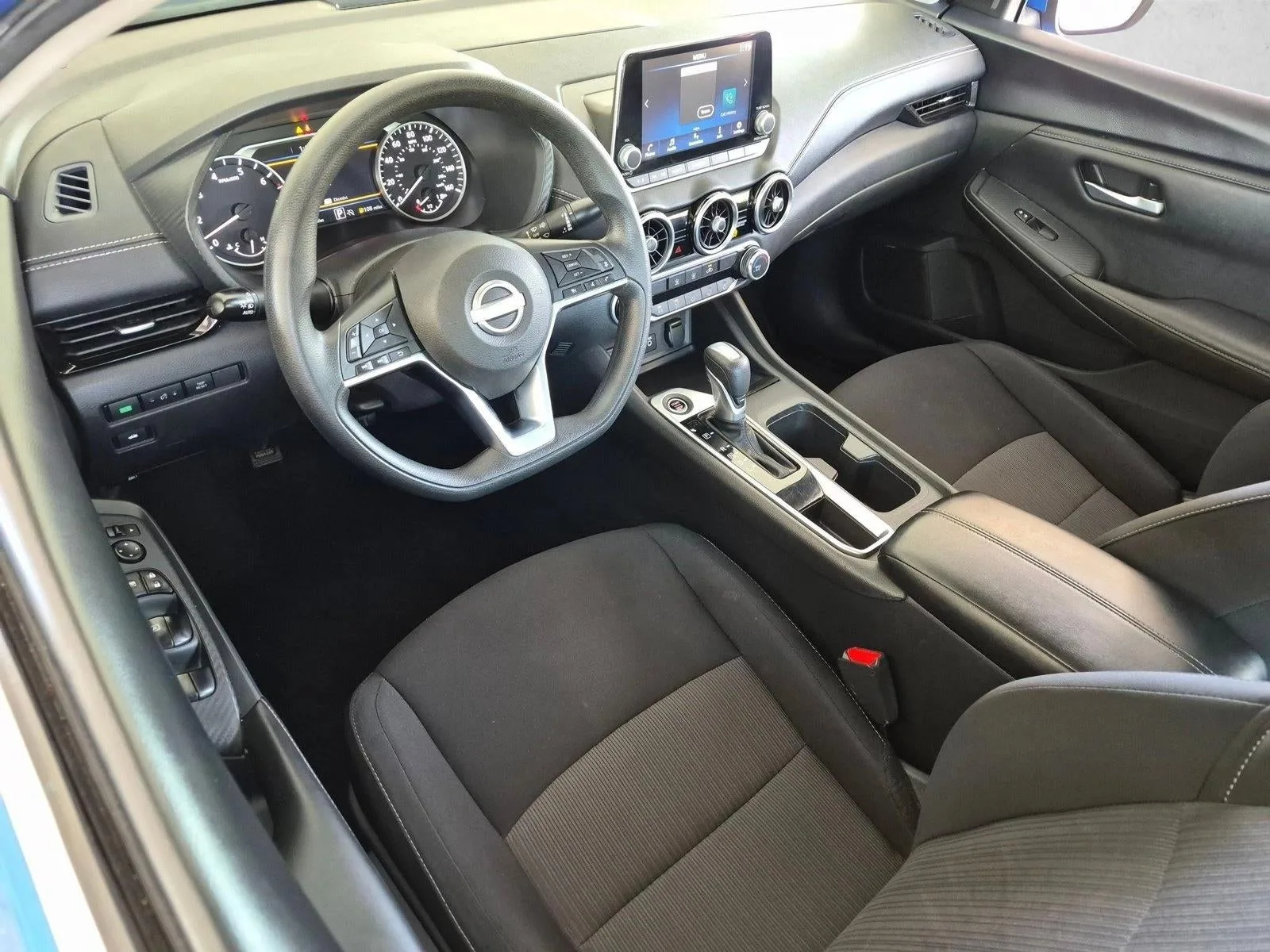 2024 Nissan Sentra SV CVT photo 10