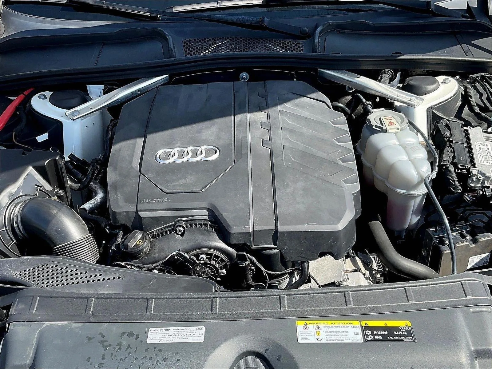 2021 Audi A4 Sedan Premium 40 TFSI quattro photo 10