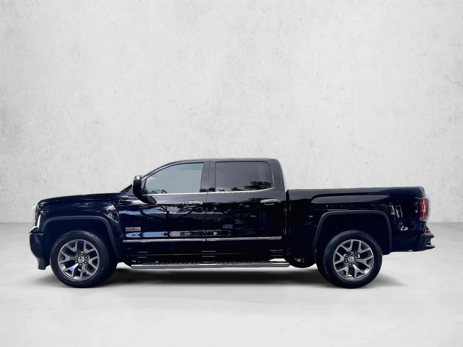 2016 GMC Sierra 1500 SLT photo 4