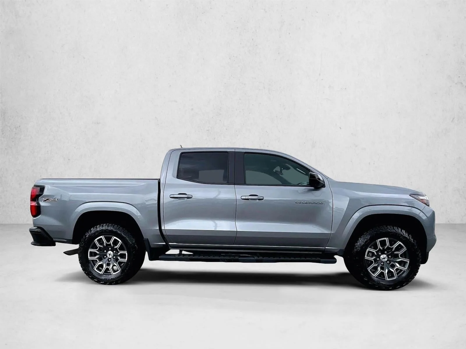 2024 Chevrolet Colorado Z71 photo 5