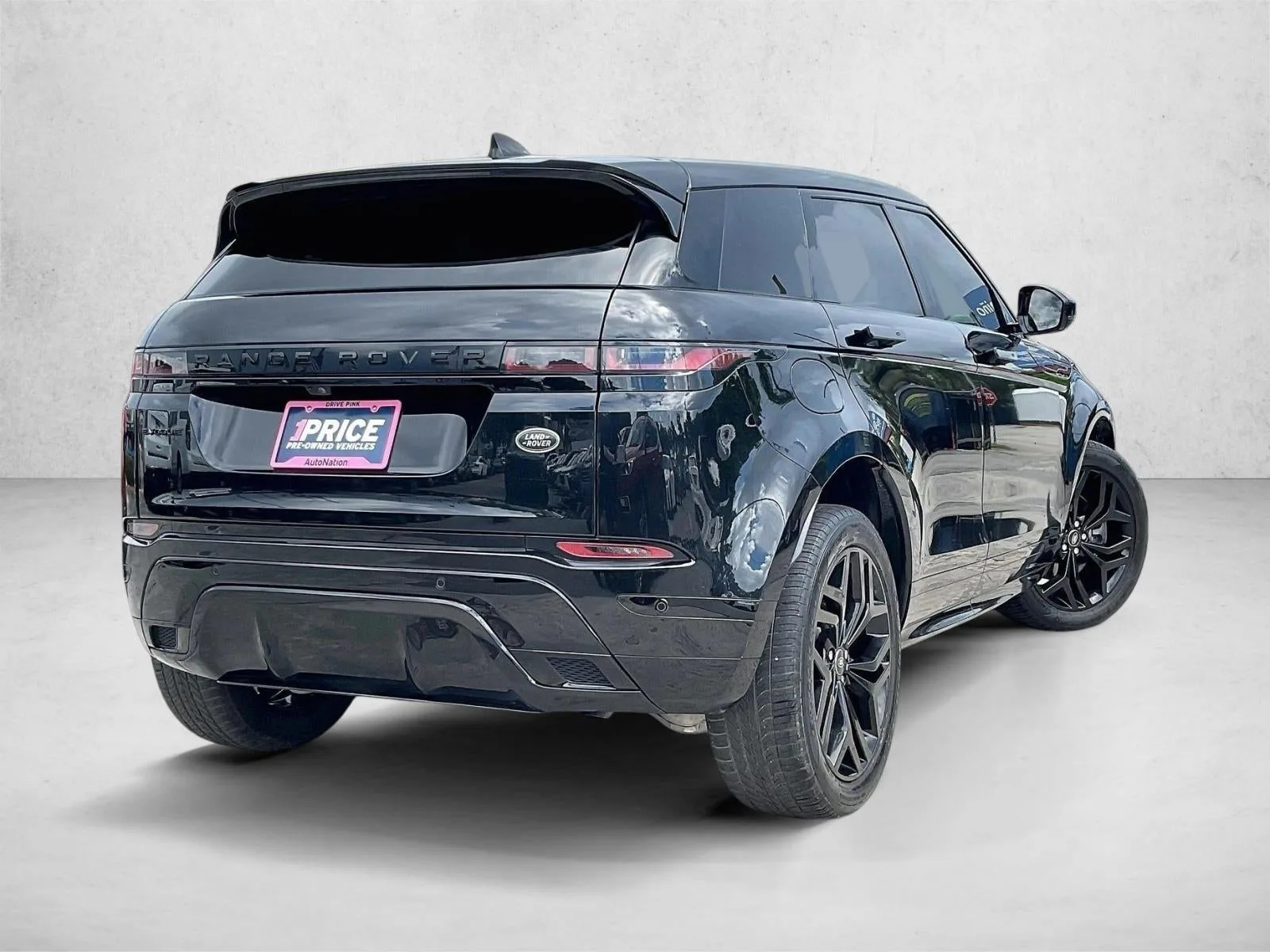 2023 Land Rover Range Rover Evoque R-Dynamic SE photo 2