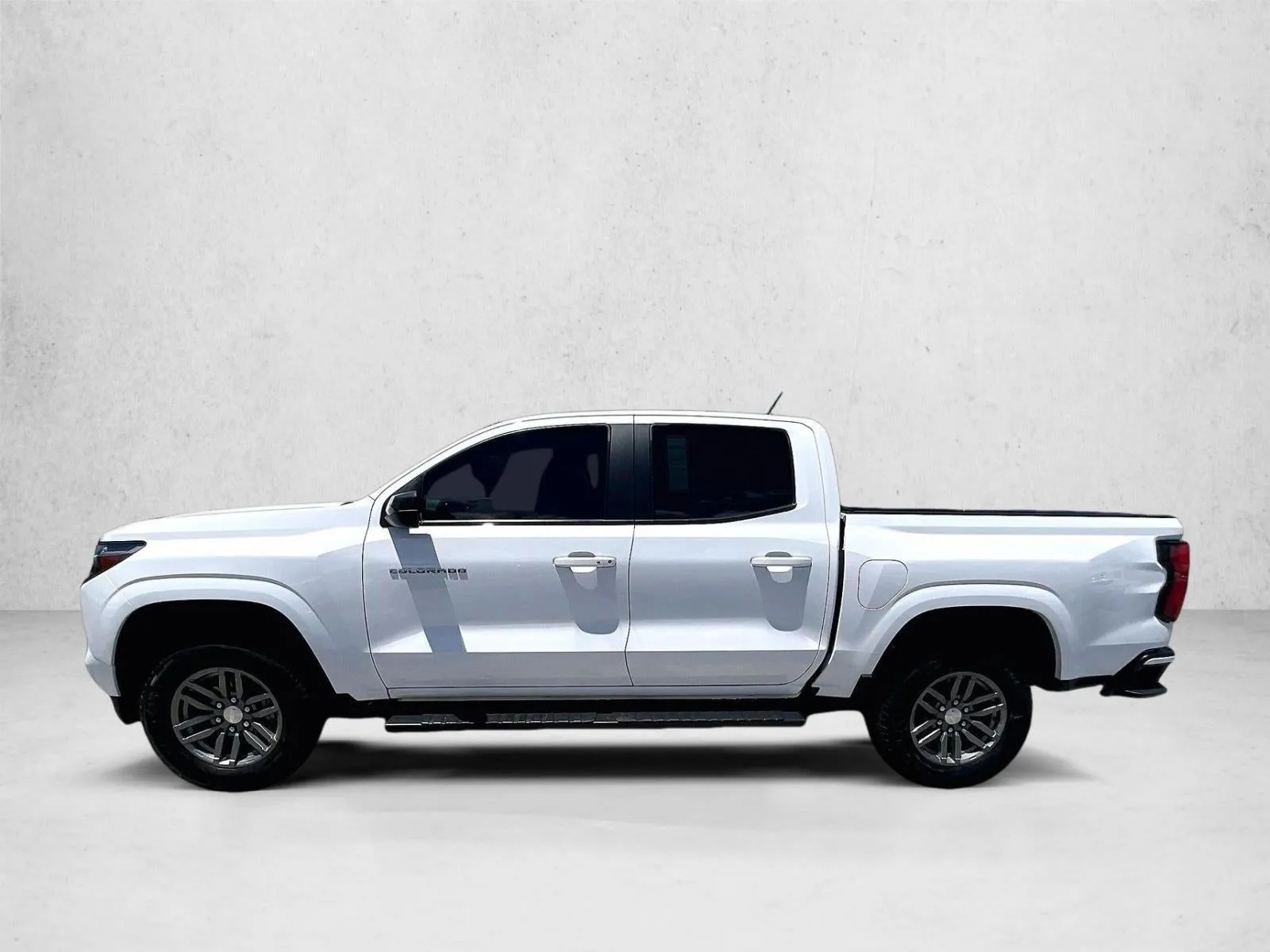 2023 Chevrolet Colorado LT photo 6