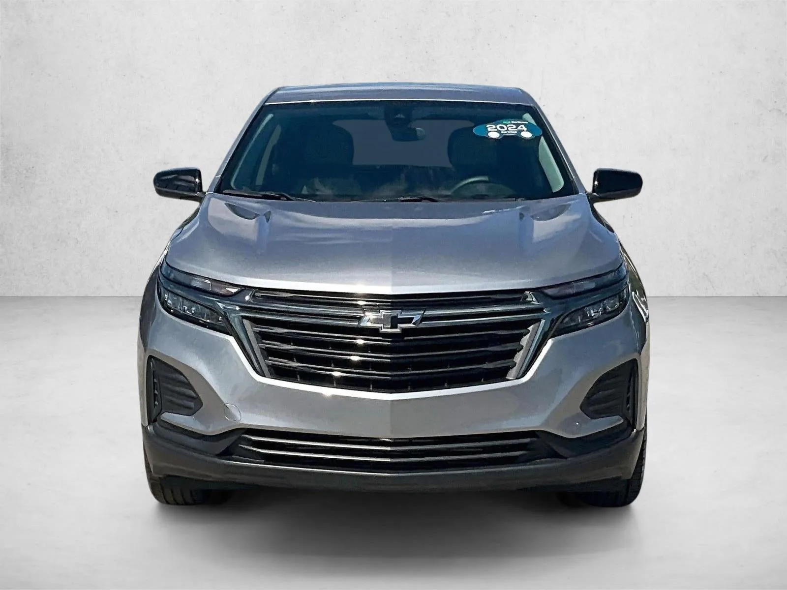 2024 Chevrolet Equinox LS photo 3