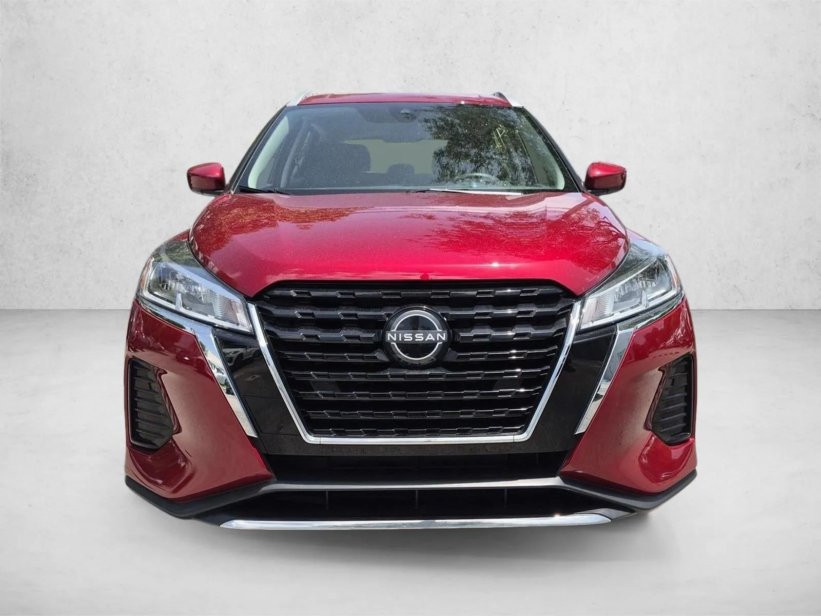 2023 Nissan Kicks SV FWD photo 2