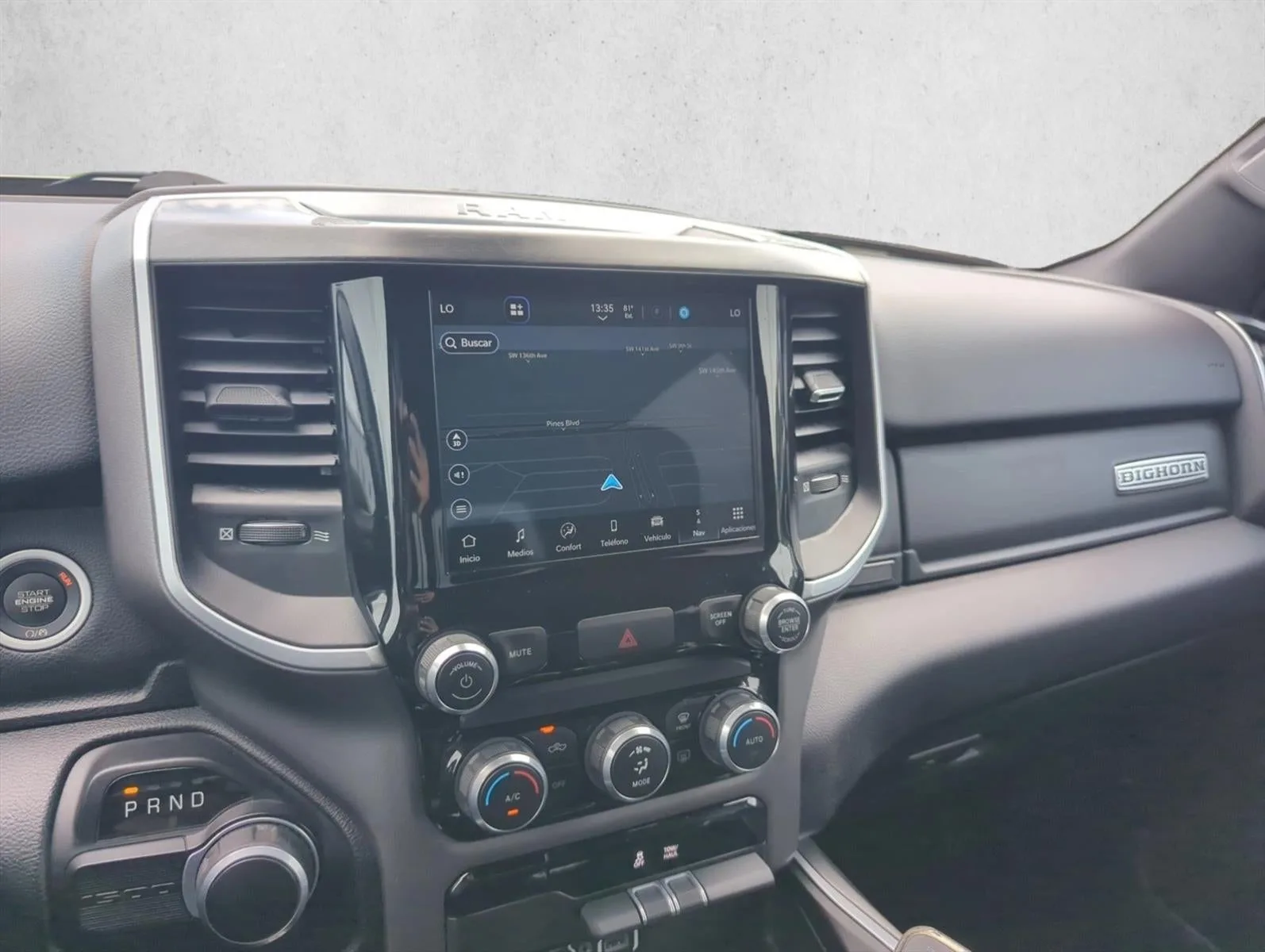 2022 RAM 1500 Big Horn 4x2 Crew Cab 5'7" Box photo 11
