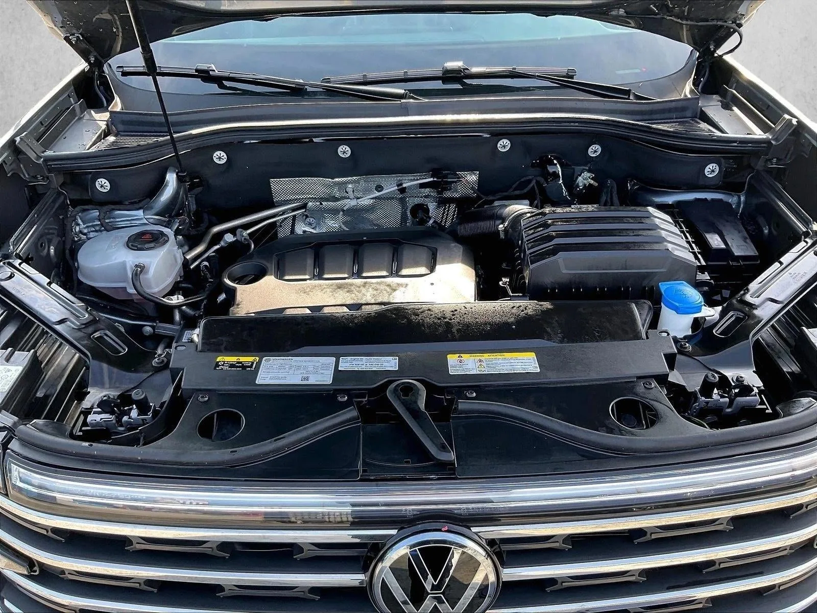 2024 Volkswagen Atlas 2.0T SE w/Technology photo 11