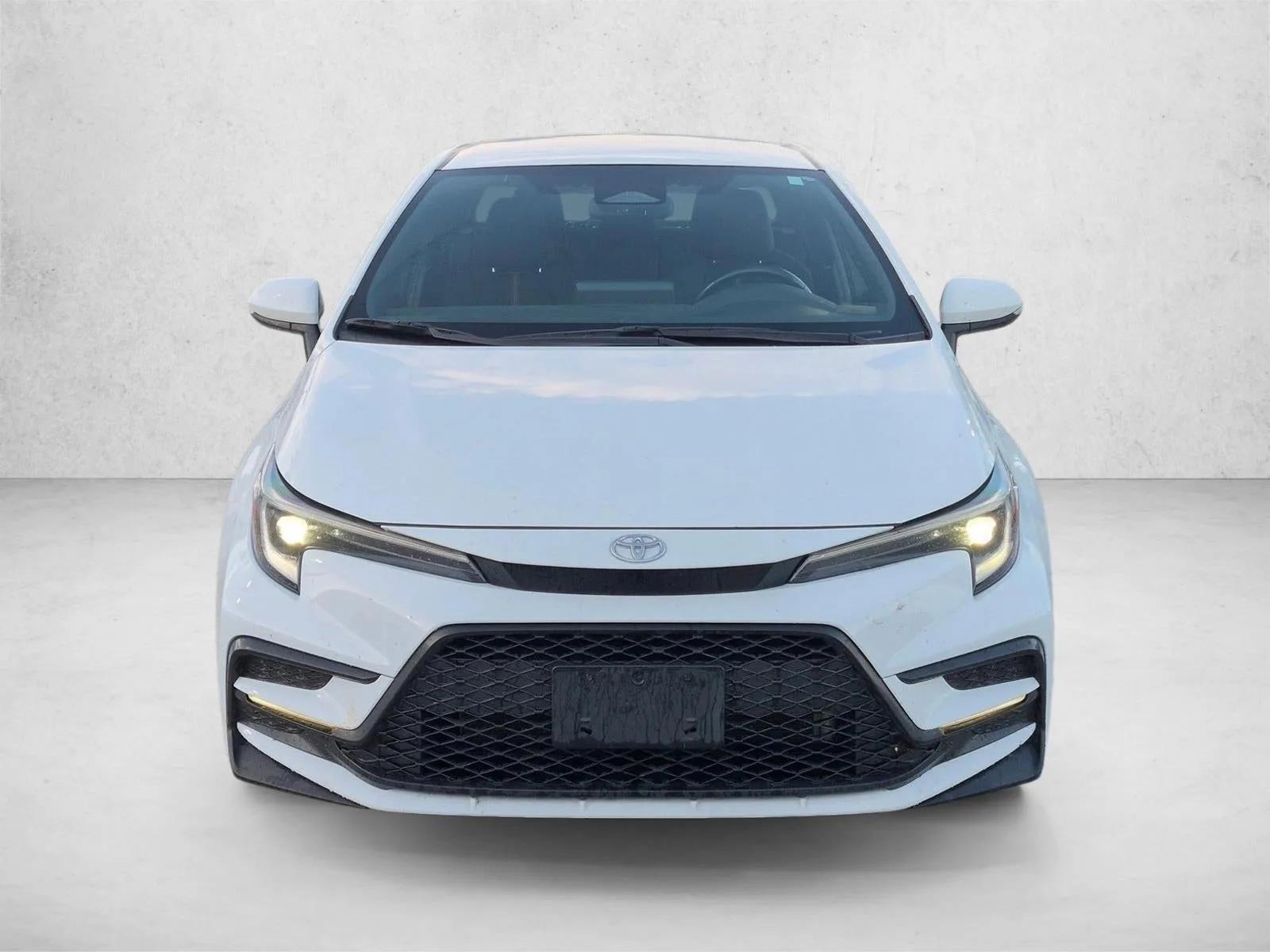 2024 Toyota Corolla SE CVT (Natl) photo 2