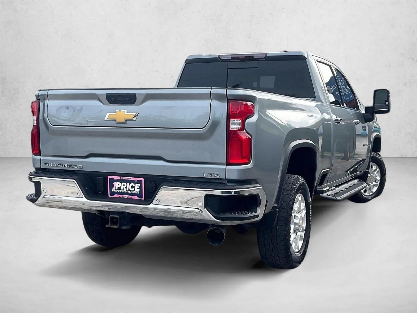2024 Chevrolet Silverado 2500 HD LTZ photo 2