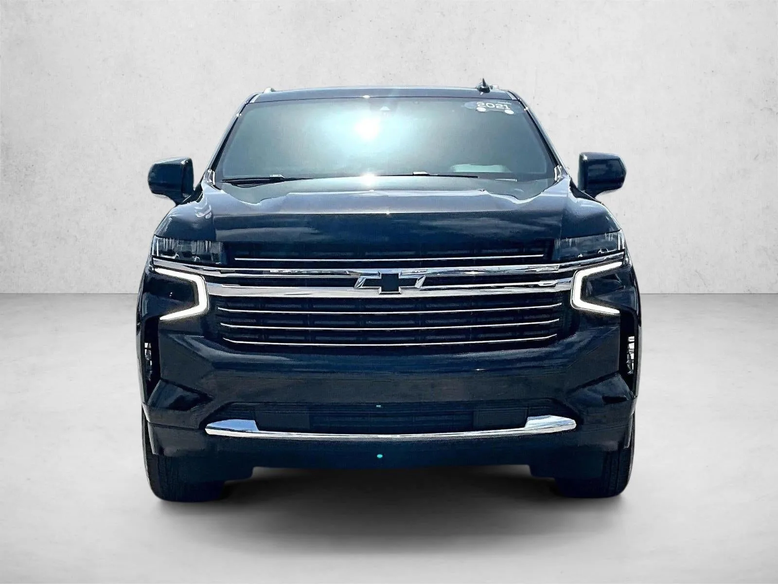 2021 Chevrolet Tahoe LT photo 3