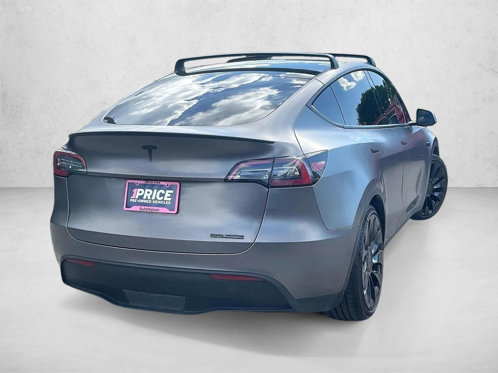 2023 Tesla Model Y Performance photo 2