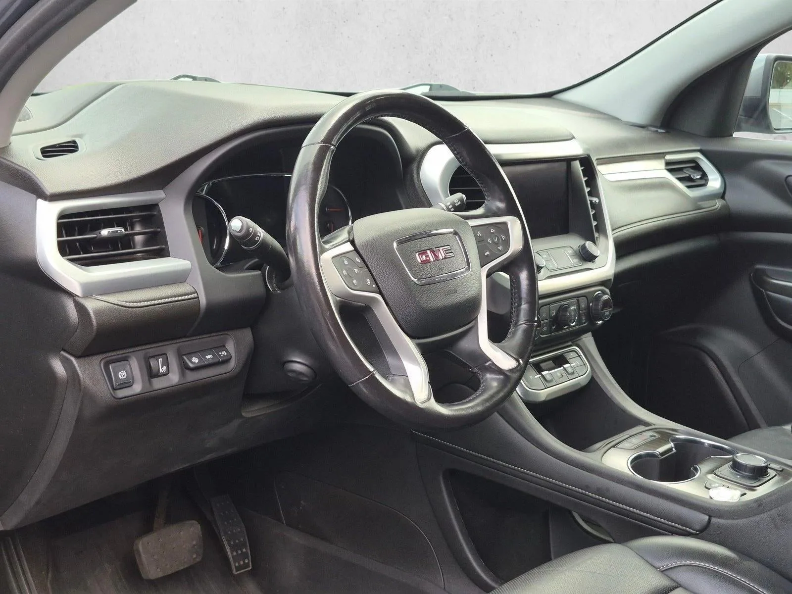 2021 GMC Acadia FWD SLT photo 2