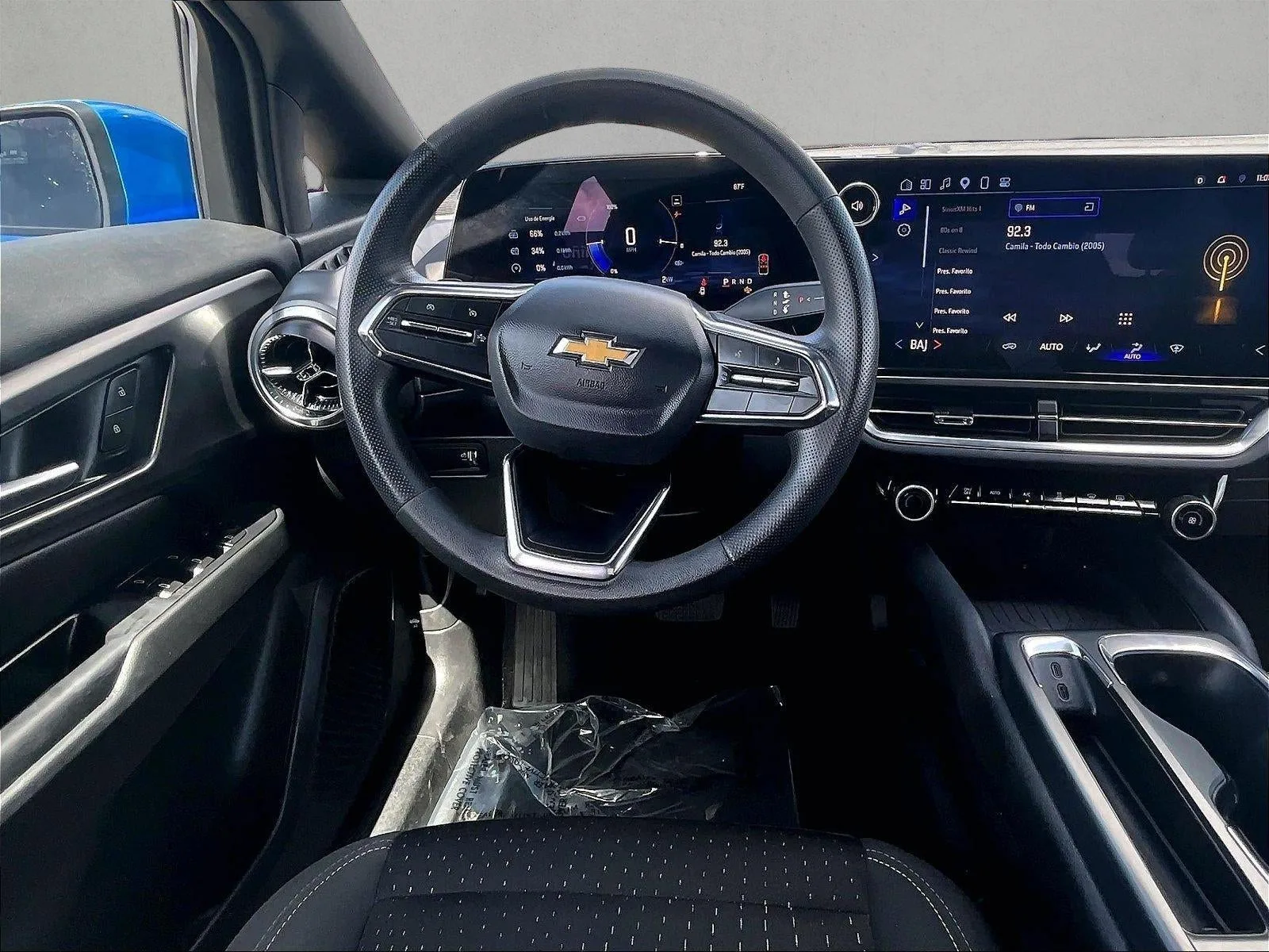 2025 Chevrolet Equinox EV LT photo 7