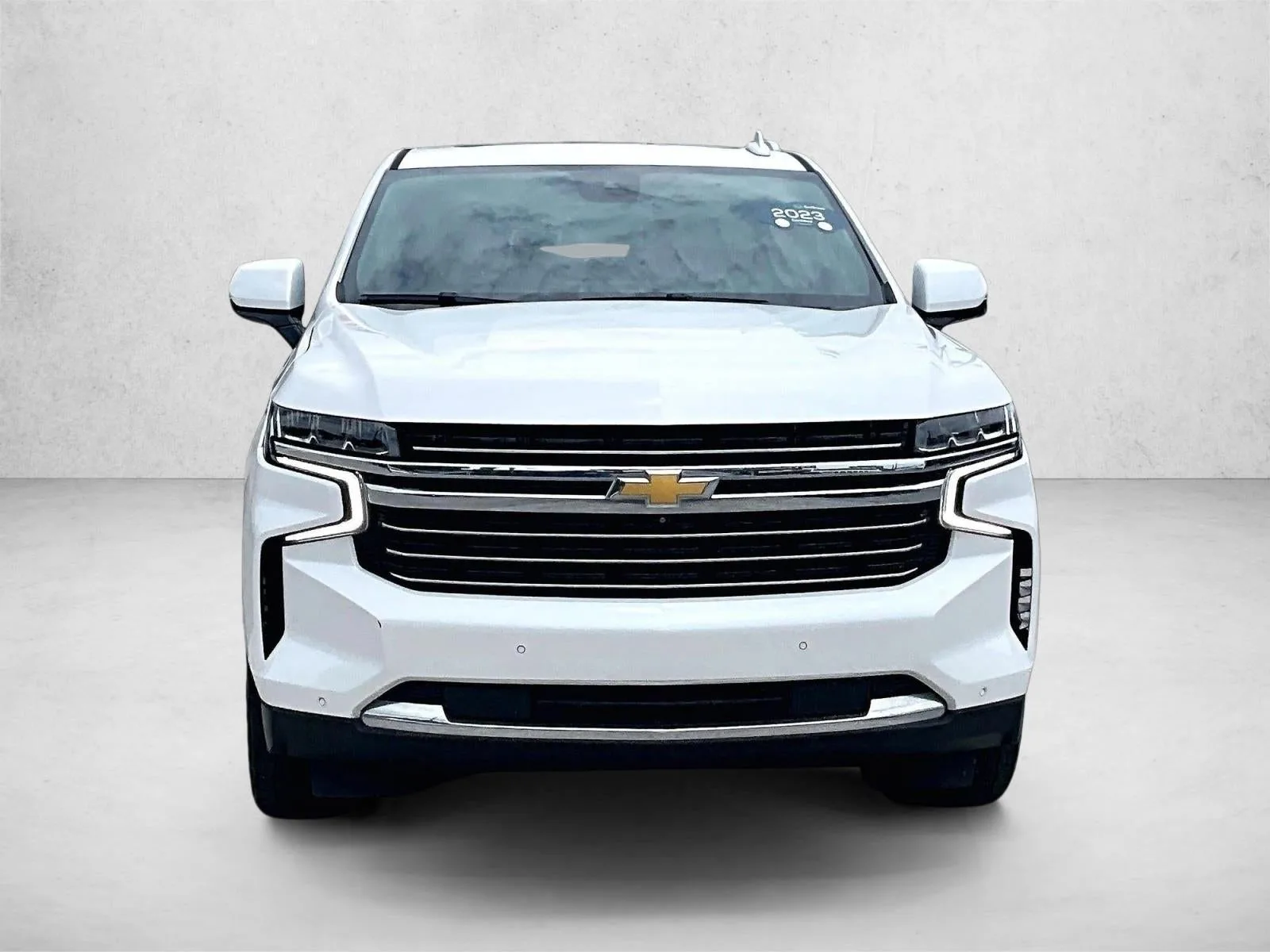 2023 Chevrolet Suburban LT photo 3