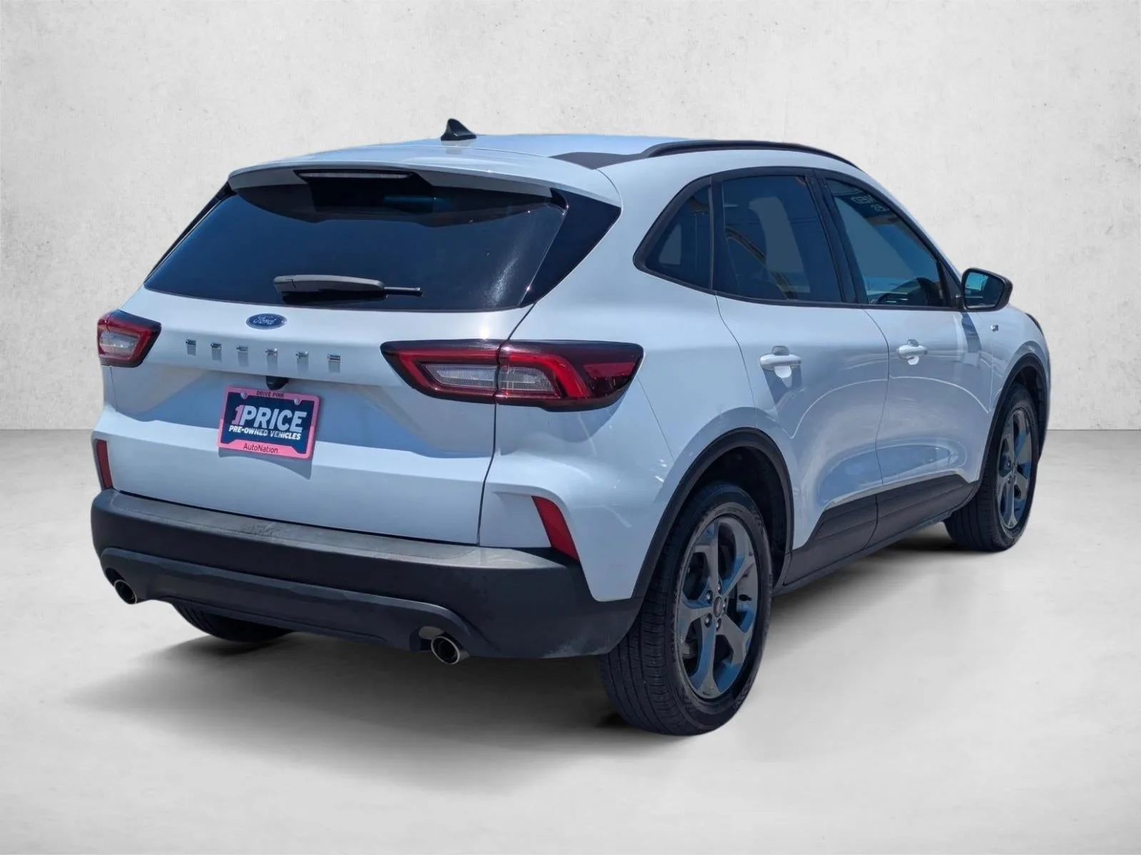 2025 Ford Escape ST-Line FWD photo 5
