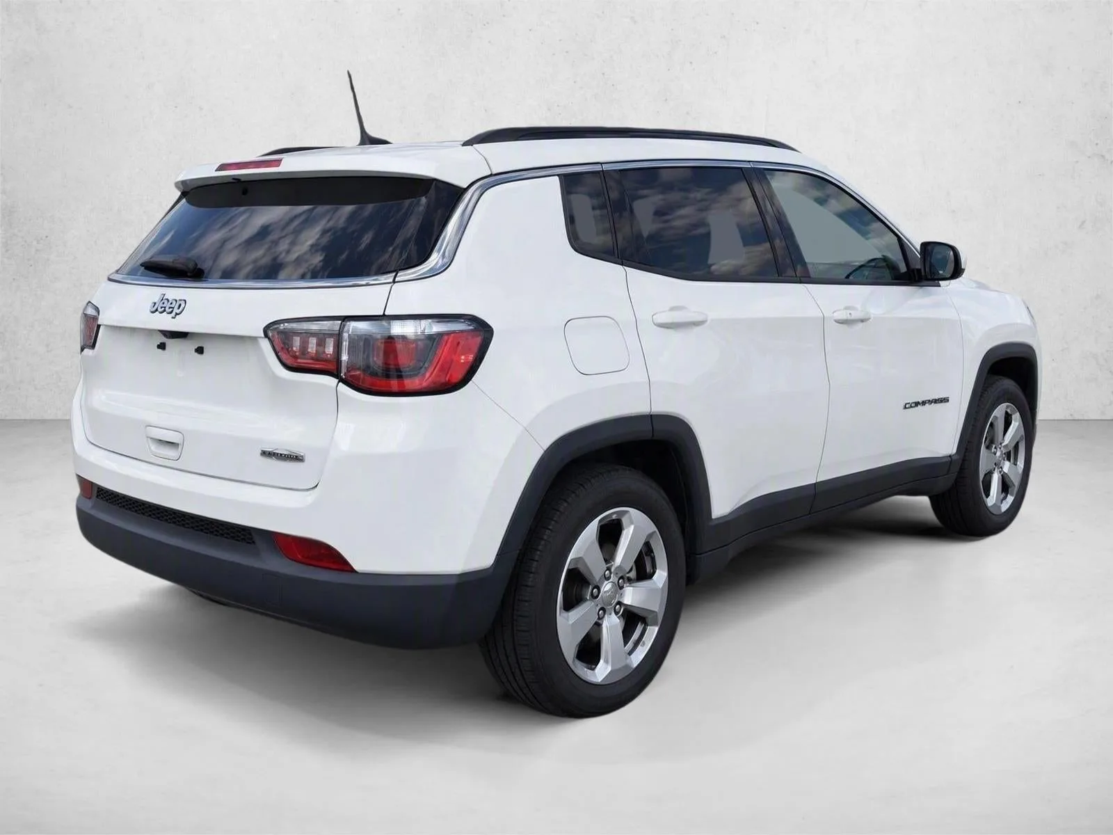 2021 Jeep Compass Latitude FWD photo 7