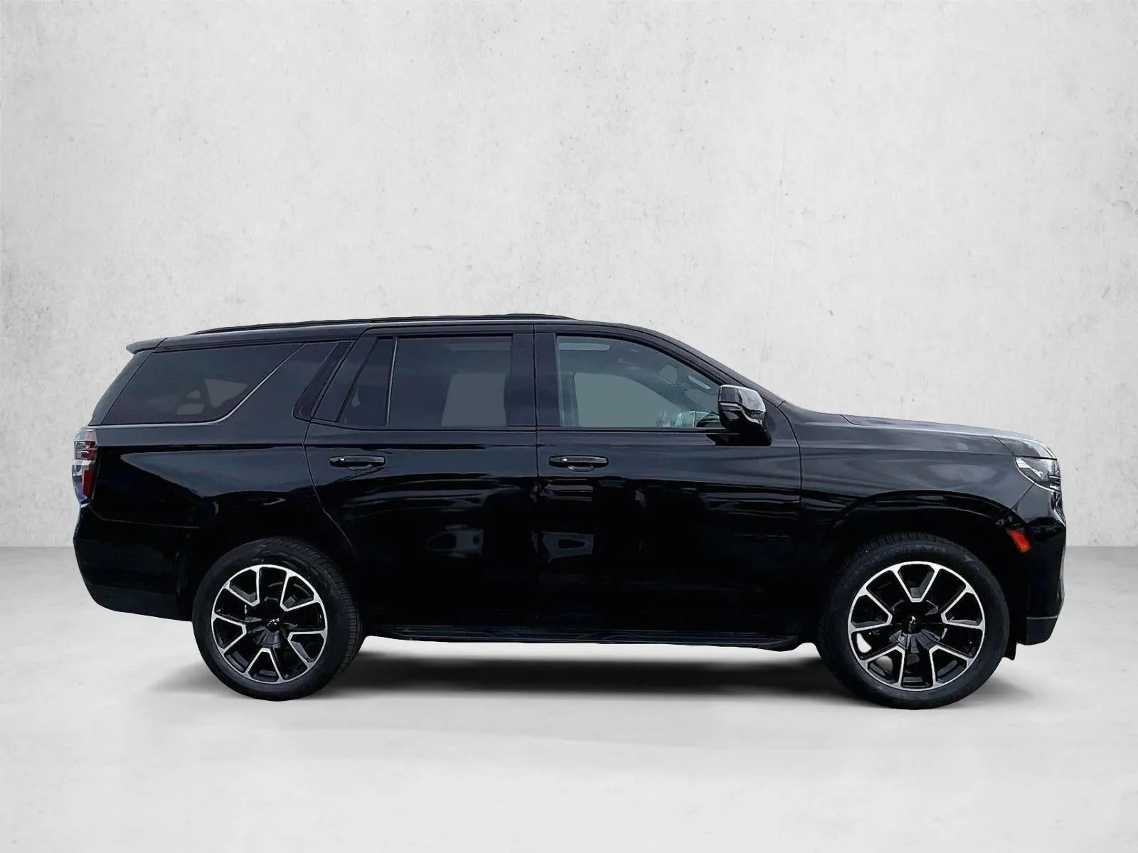 2022 Chevrolet Tahoe RST photo 5