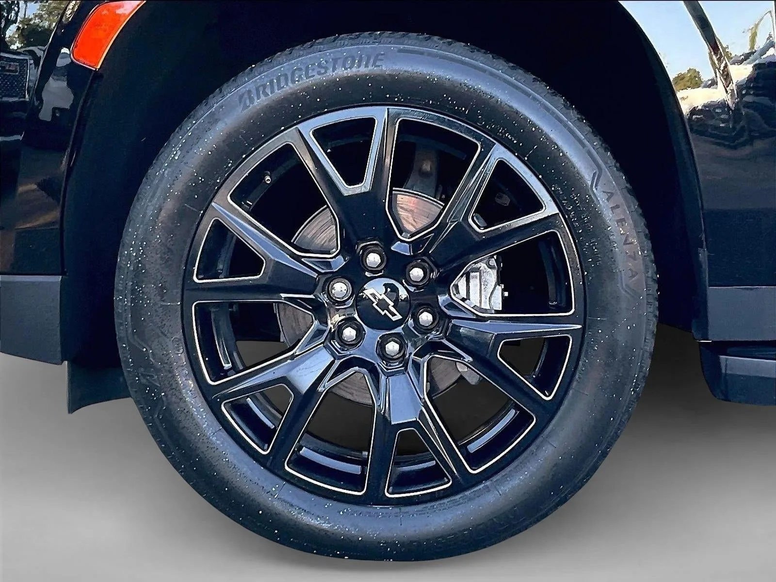 2023 Chevrolet Suburban RST photo 10