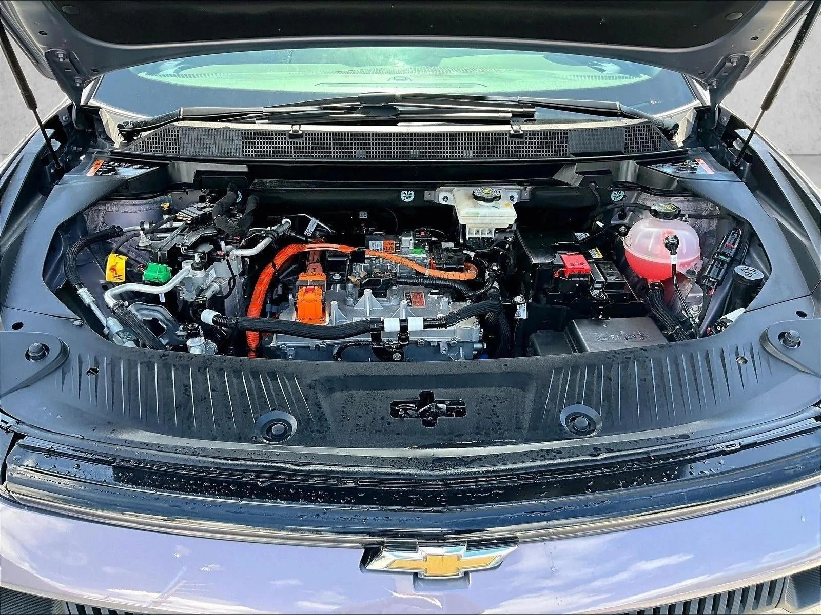 2024 Chevrolet Equinox EV 2LT photo 11