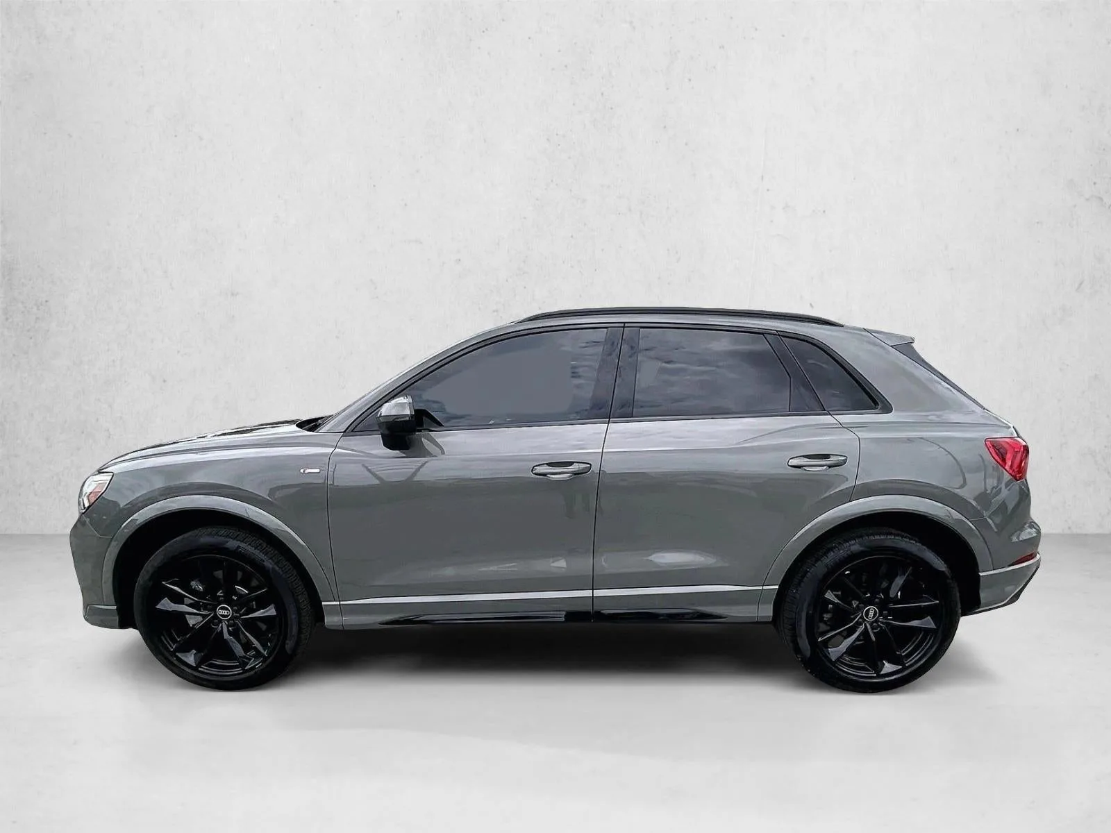 2022 Audi Q3 Premium Plus 45 TFSI S line quattro Tiptronic photo 6
