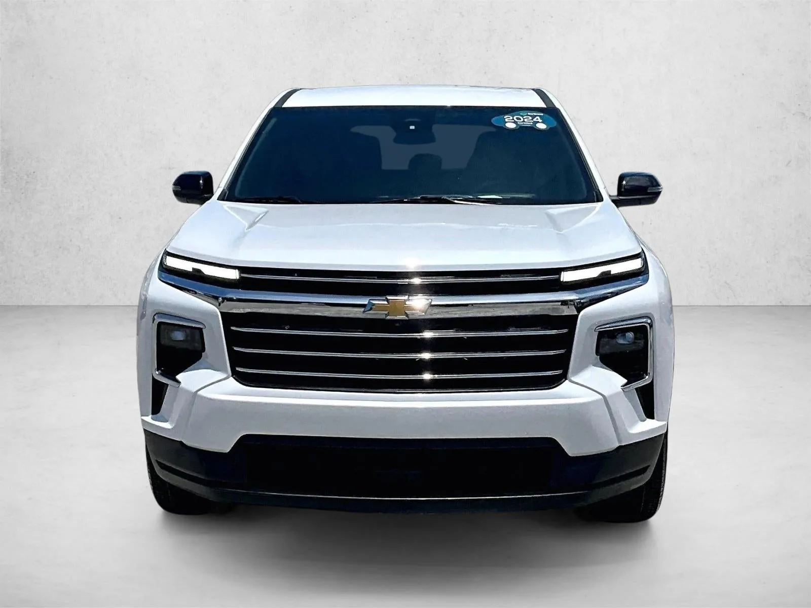 2024 Chevrolet Traverse LT photo 3