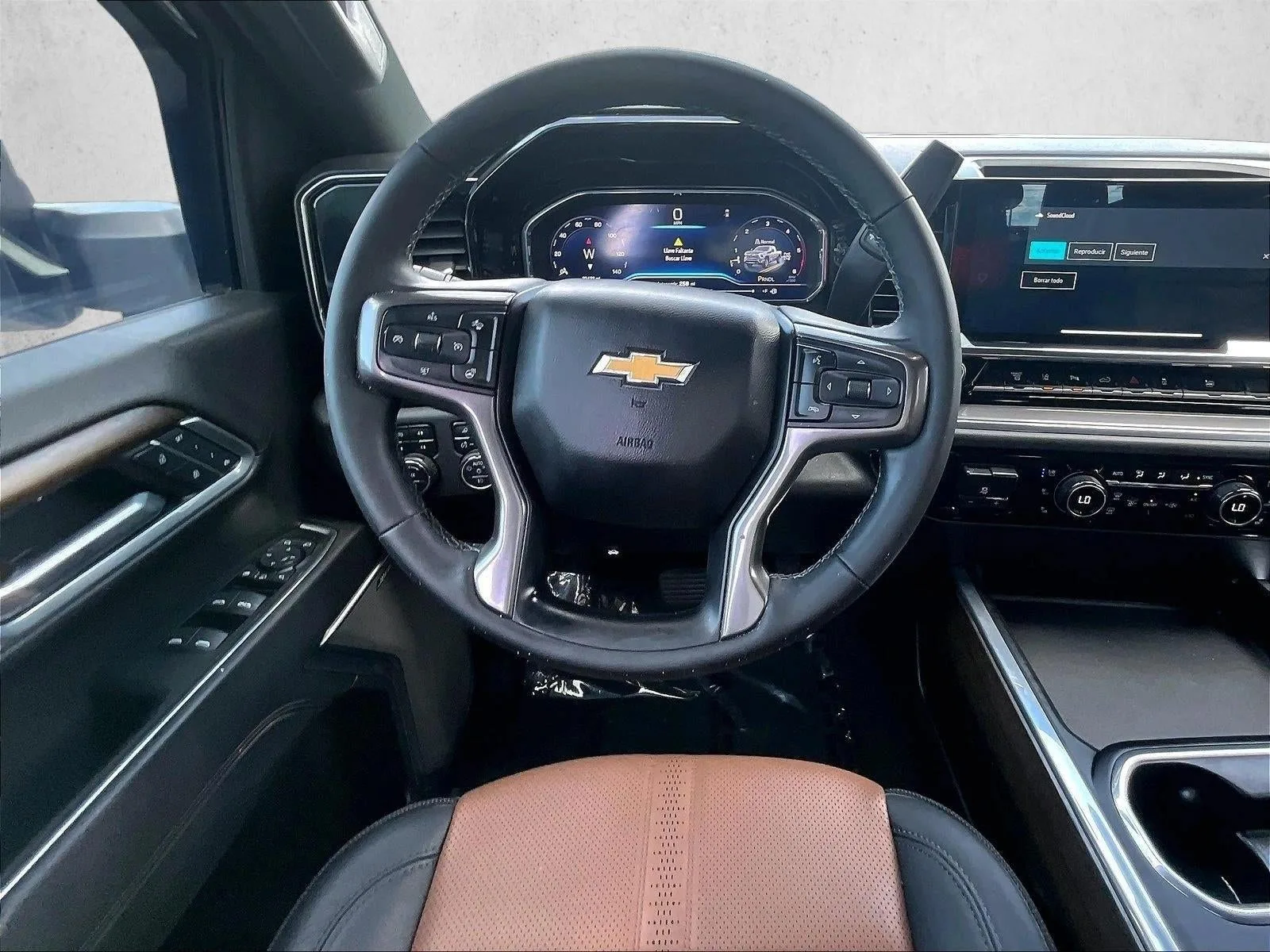 2025 Chevrolet Silverado 2500 HD High Country photo 7
