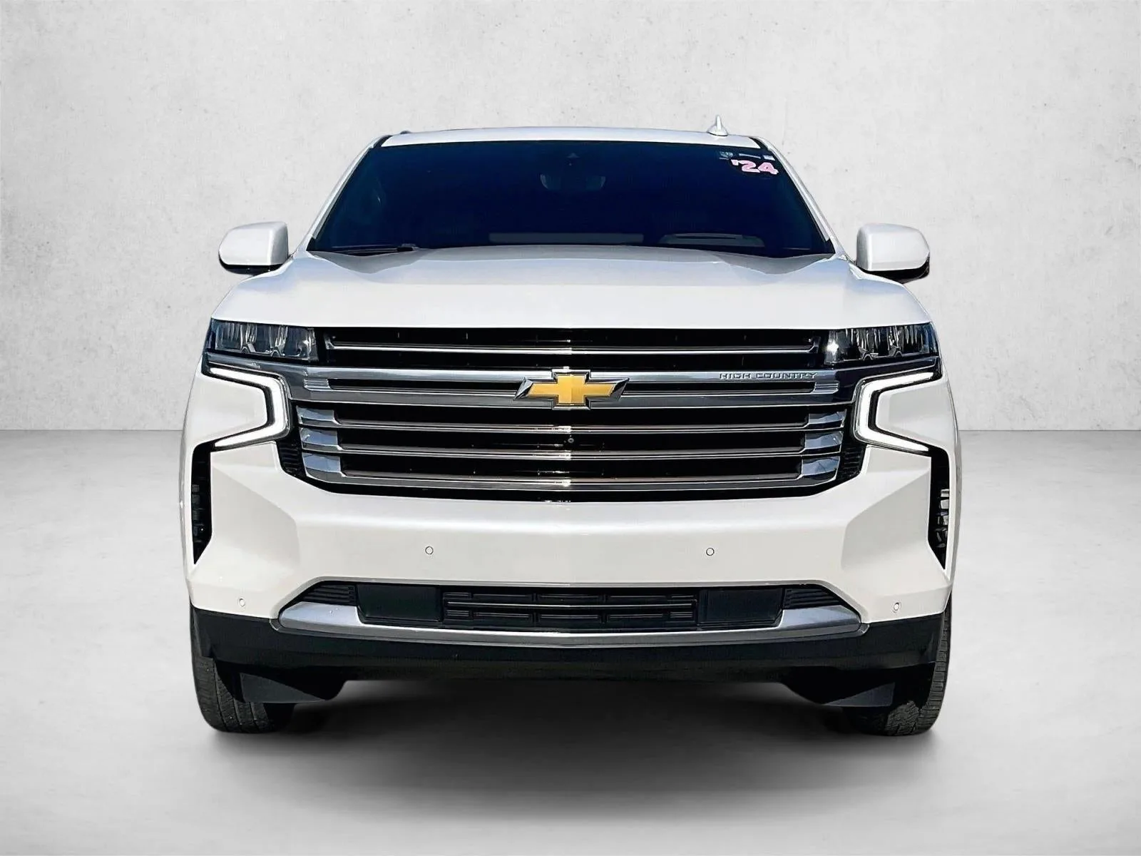 2024 Chevrolet Suburban High Country photo 3