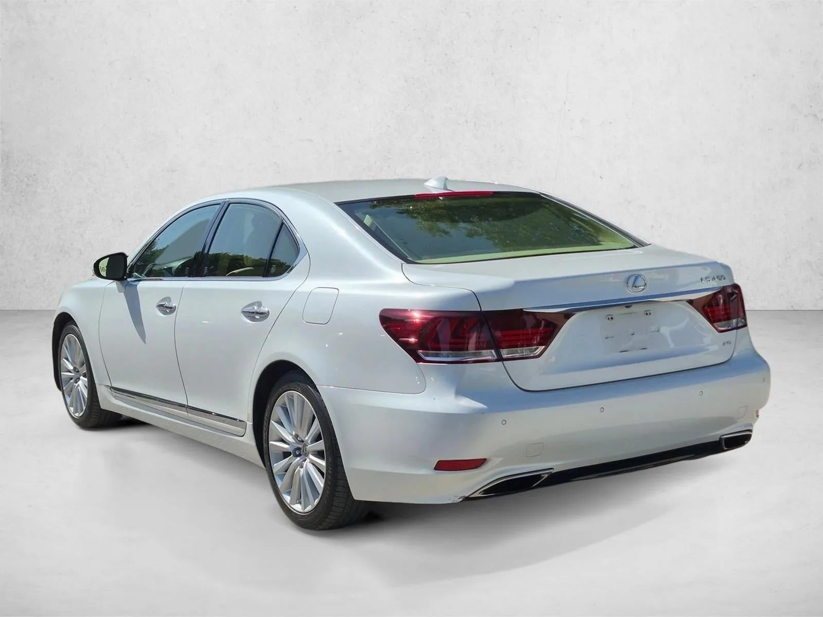2014 Lexus LS 460 photo 7