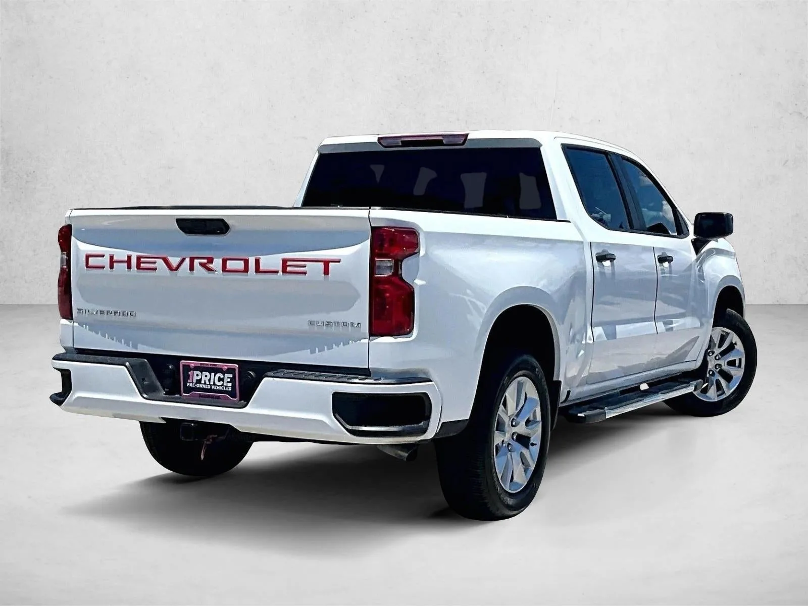 2026 Chevrolet Silverado 1500 Custom photo 2