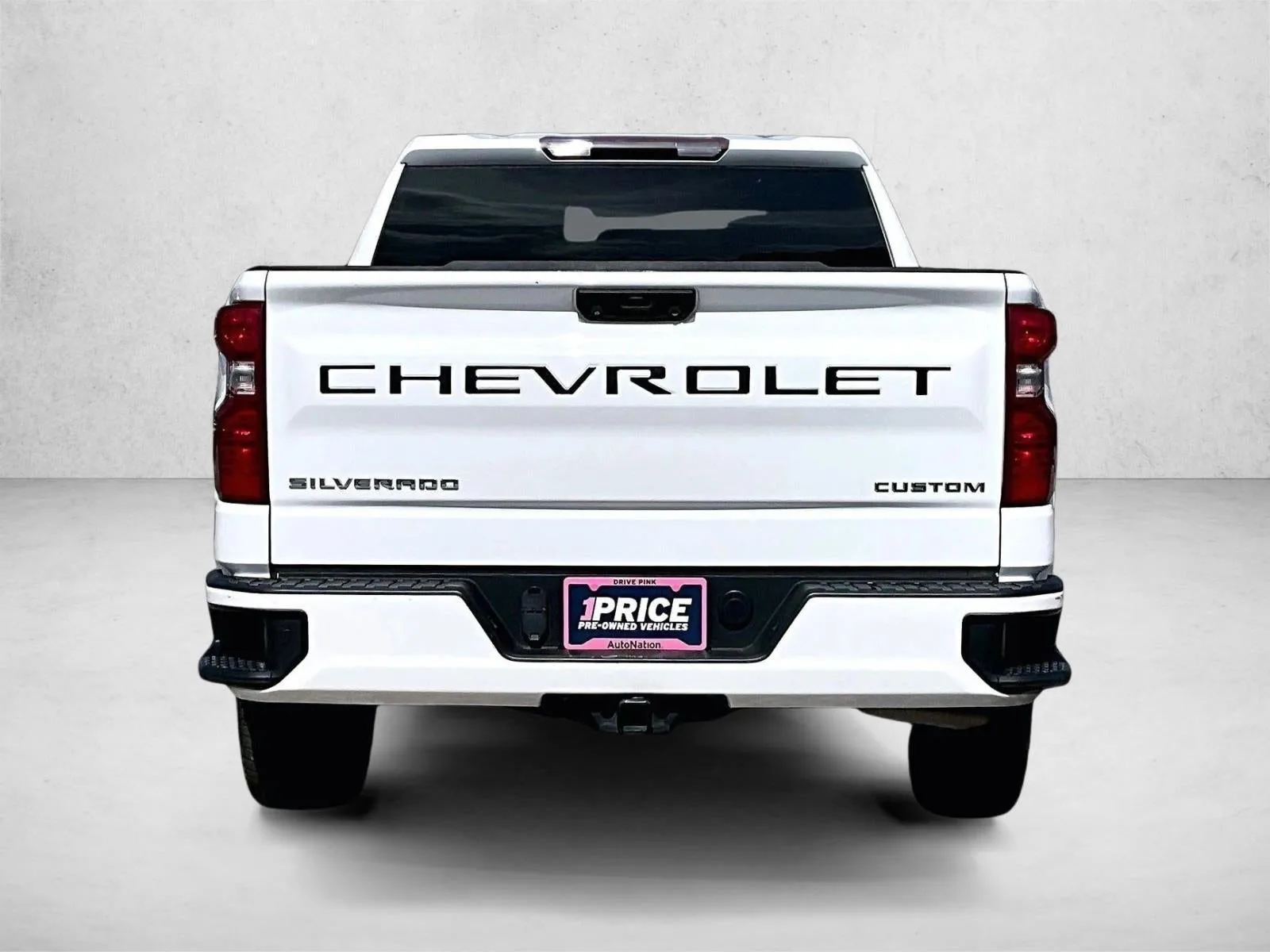2023 Chevrolet Silverado 1500 Custom photo 4