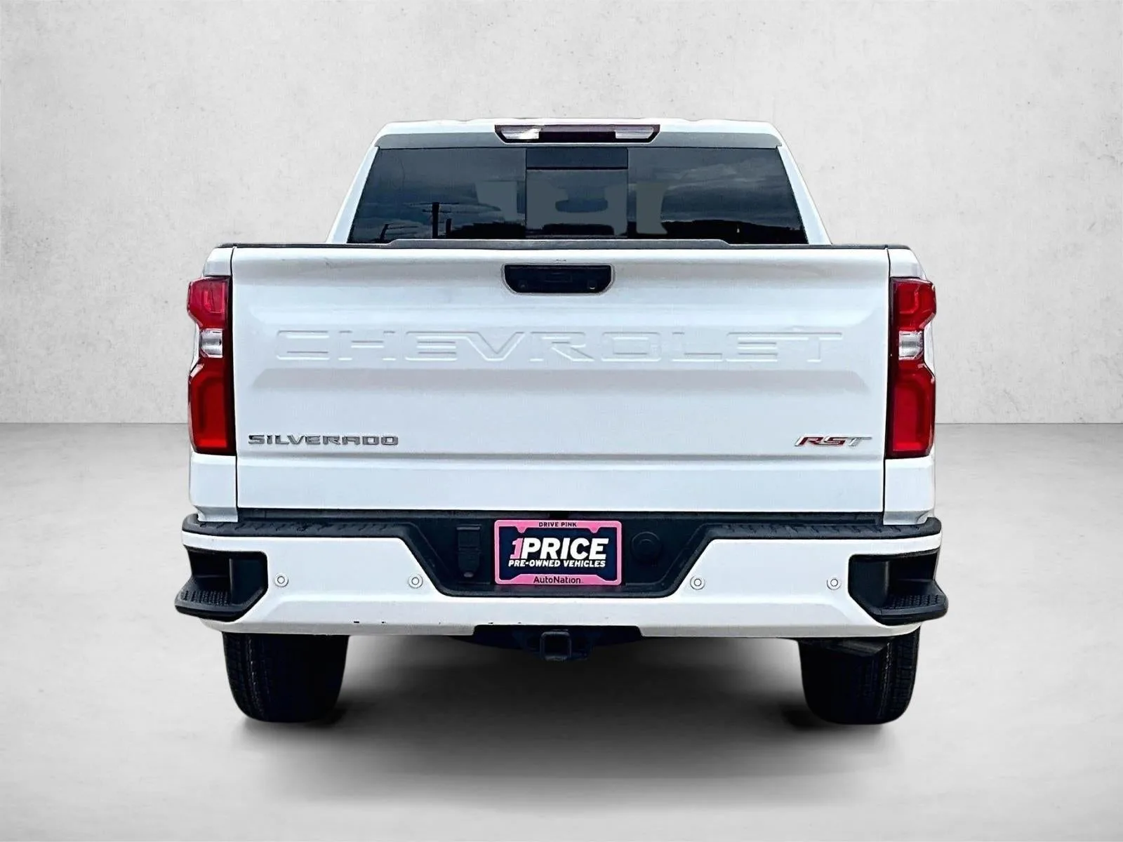 2024 Chevrolet Silverado 1500 RST photo 4